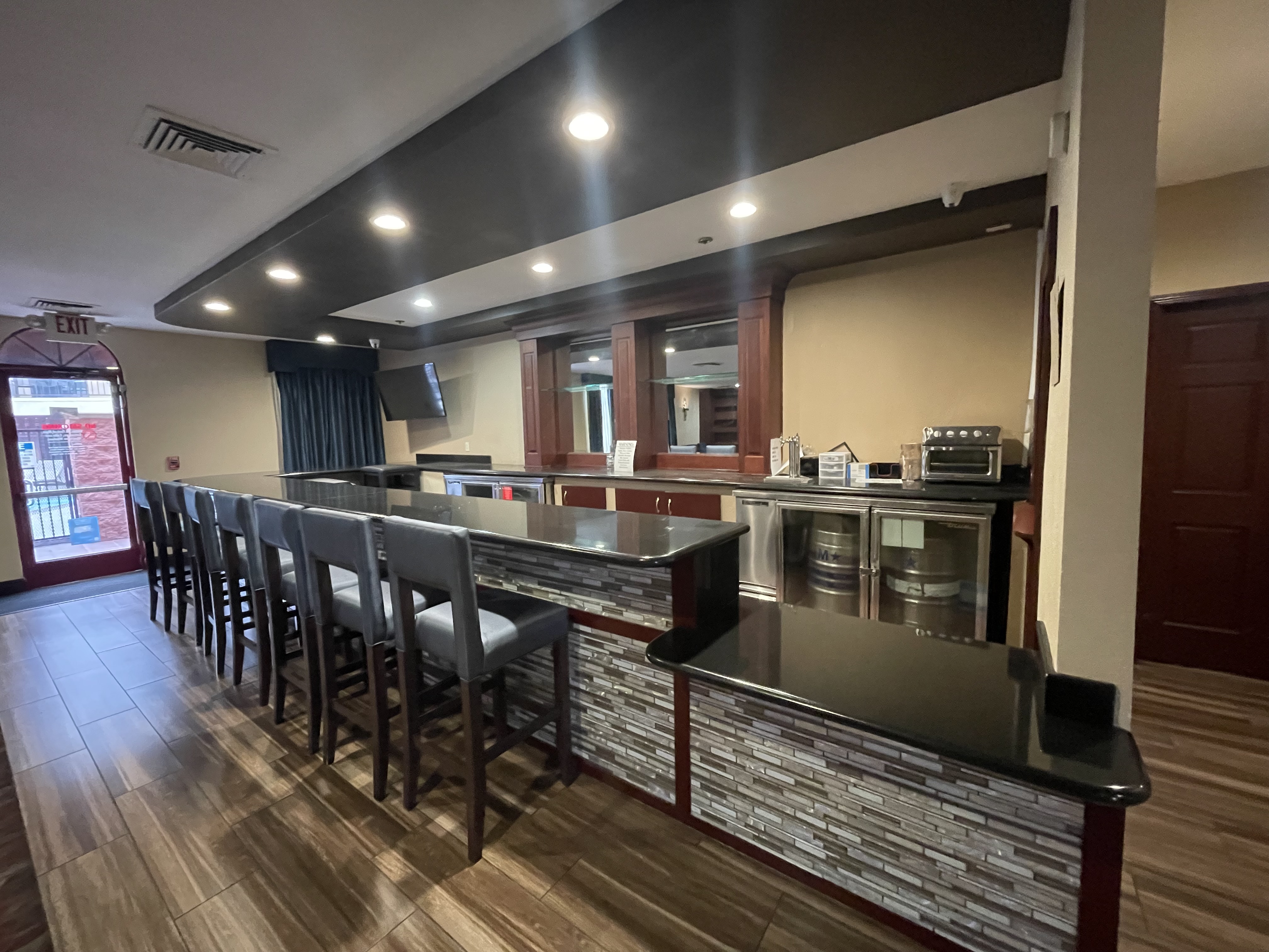 Multi-Use Full Restaurant for Lease in Stockton CA