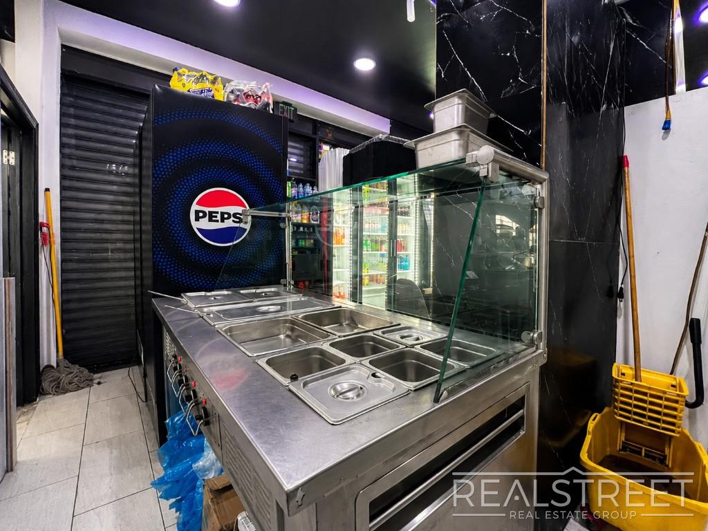 Fast Casual Restaurant for Lease in Brooklyn, NY, 1,250 SF - Thumbnail 1
