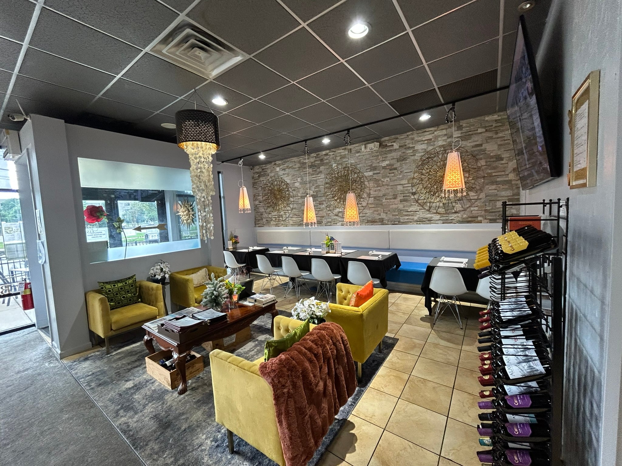Spring Valley Retail Center 2nd Generation Restaurant  - Thumbnail 1