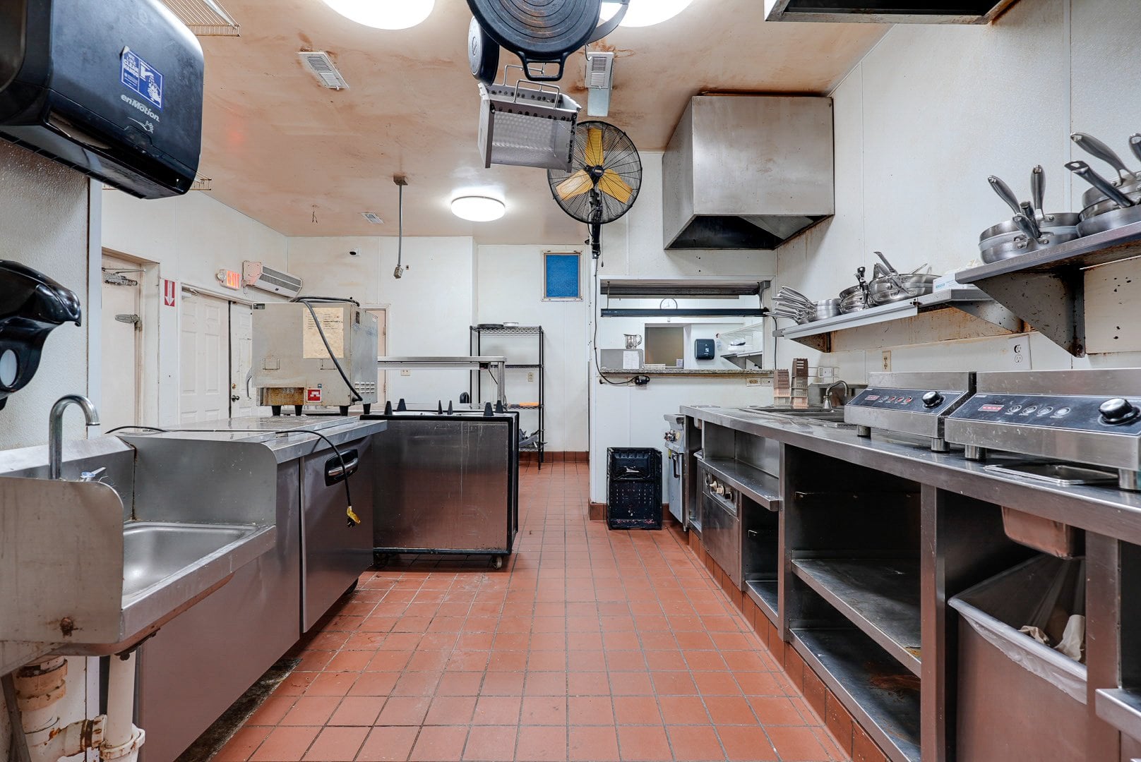 Non-Hooded Restaurant for Sale in Buckner, MO, $329K - Thumbnail 2