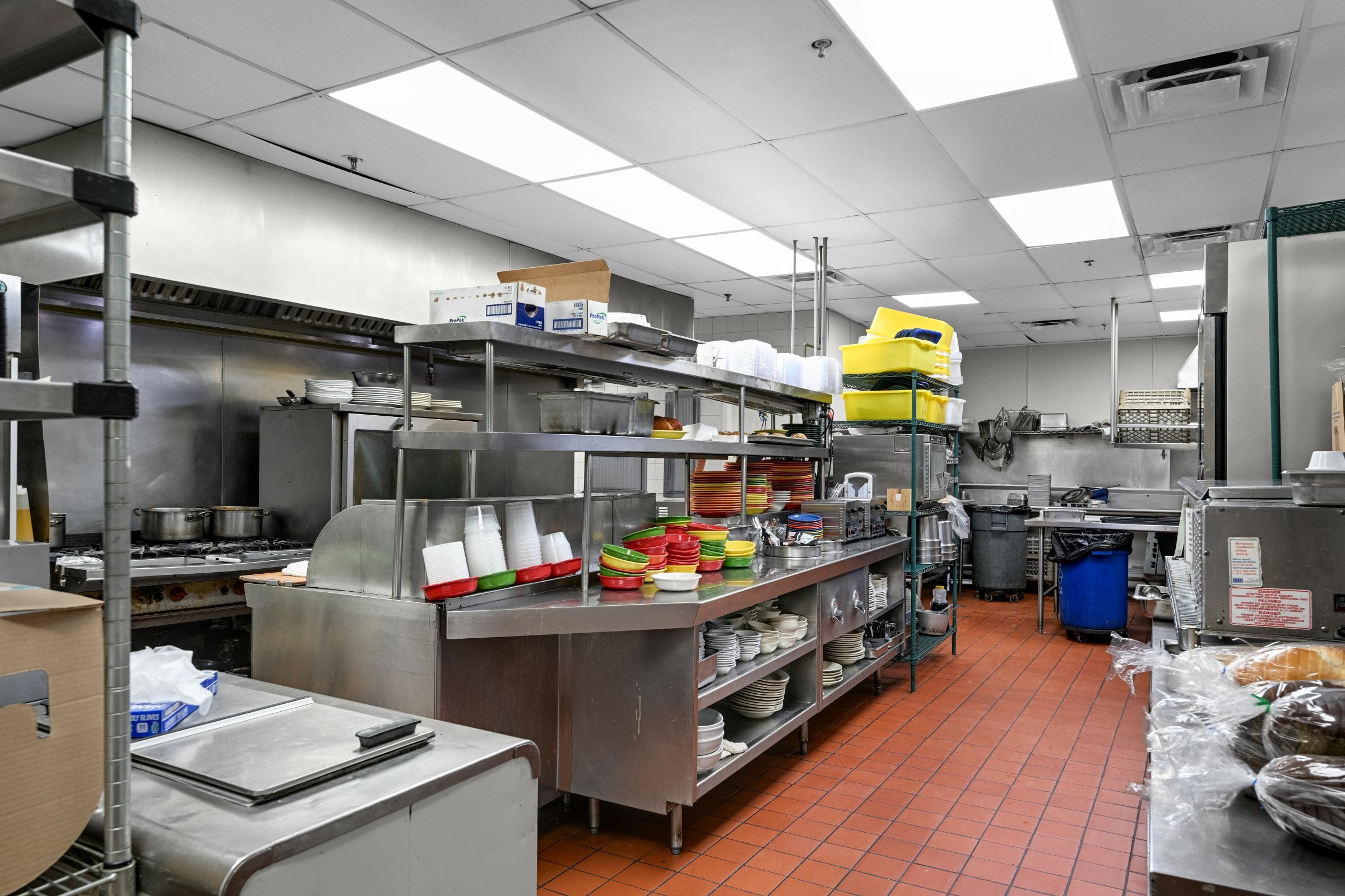 Full Restaurant for Sale in Minnetonka, MN, $2M - Thumbnail 3