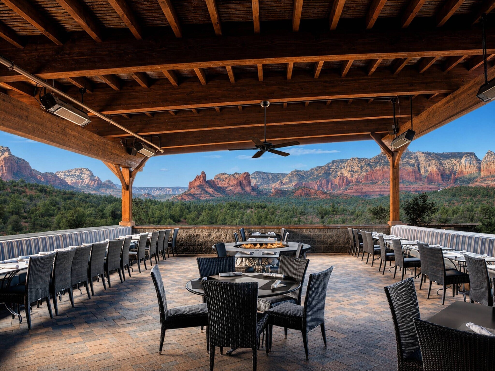 Full Restaurant for Sale in Sedona, AZ, 9,500 SF - Image 1