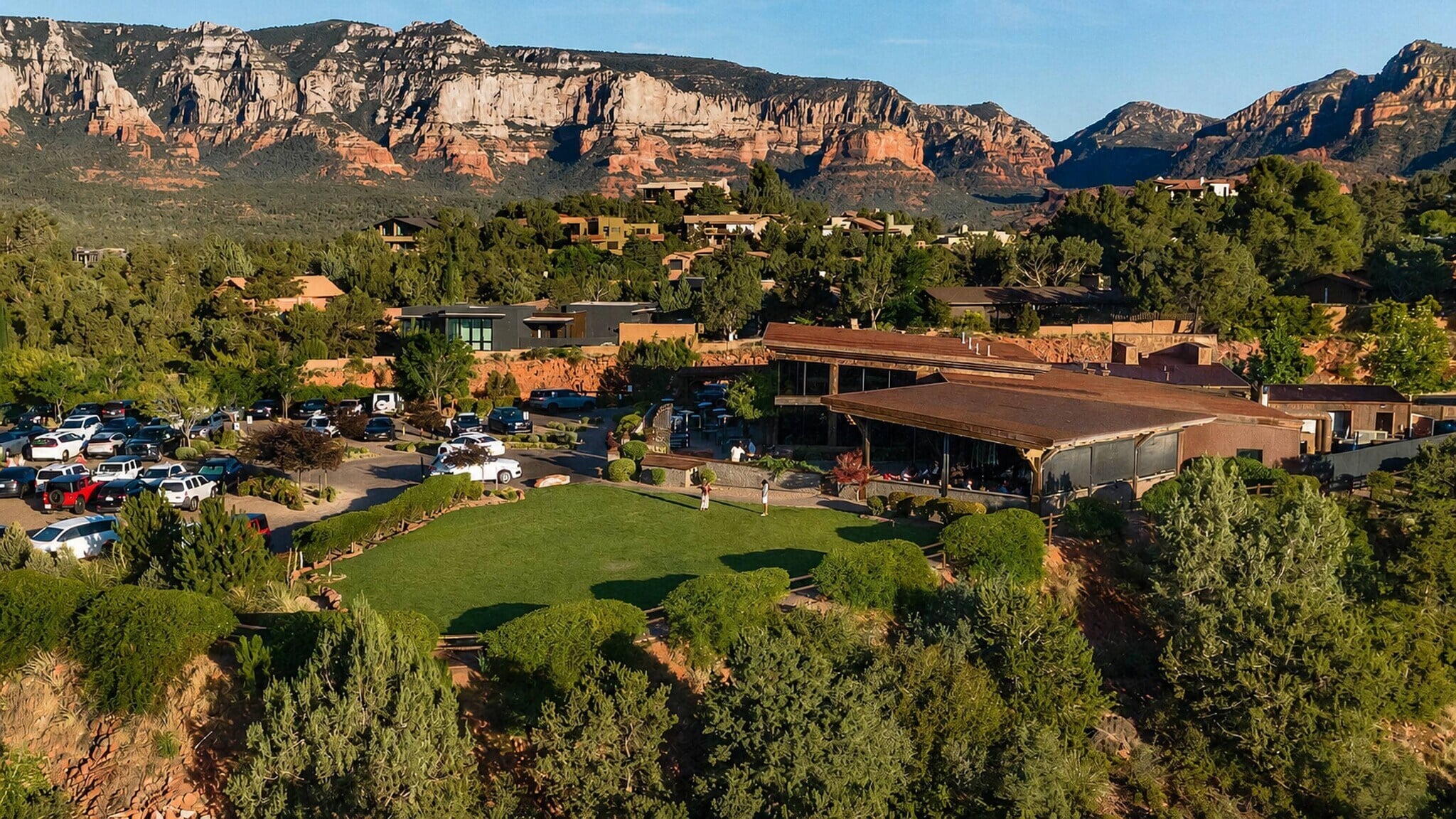 Full Restaurant for Sale in Sedona, AZ, 9,500 SF - Thumbnail 3