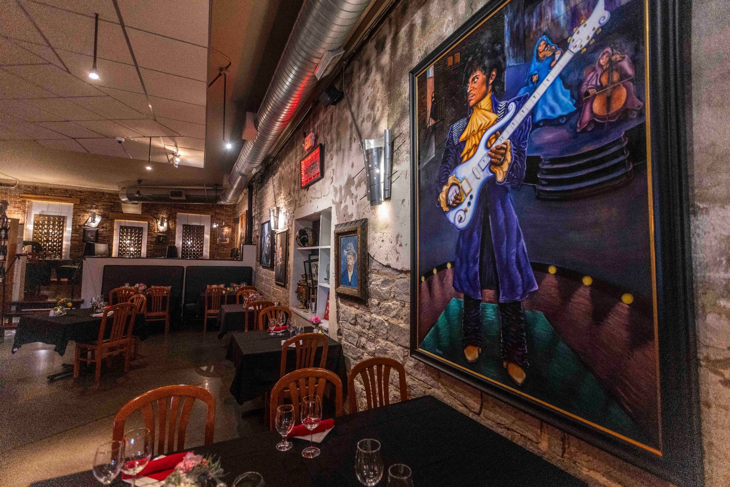 Full Restaurant for Lease in Hendersonville, NC, 3,600 SF - Thumbnail 1
