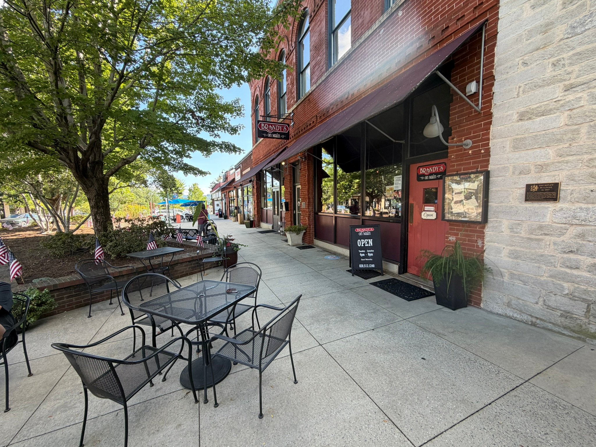 Full Restaurant for Lease in Hendersonville, NC
