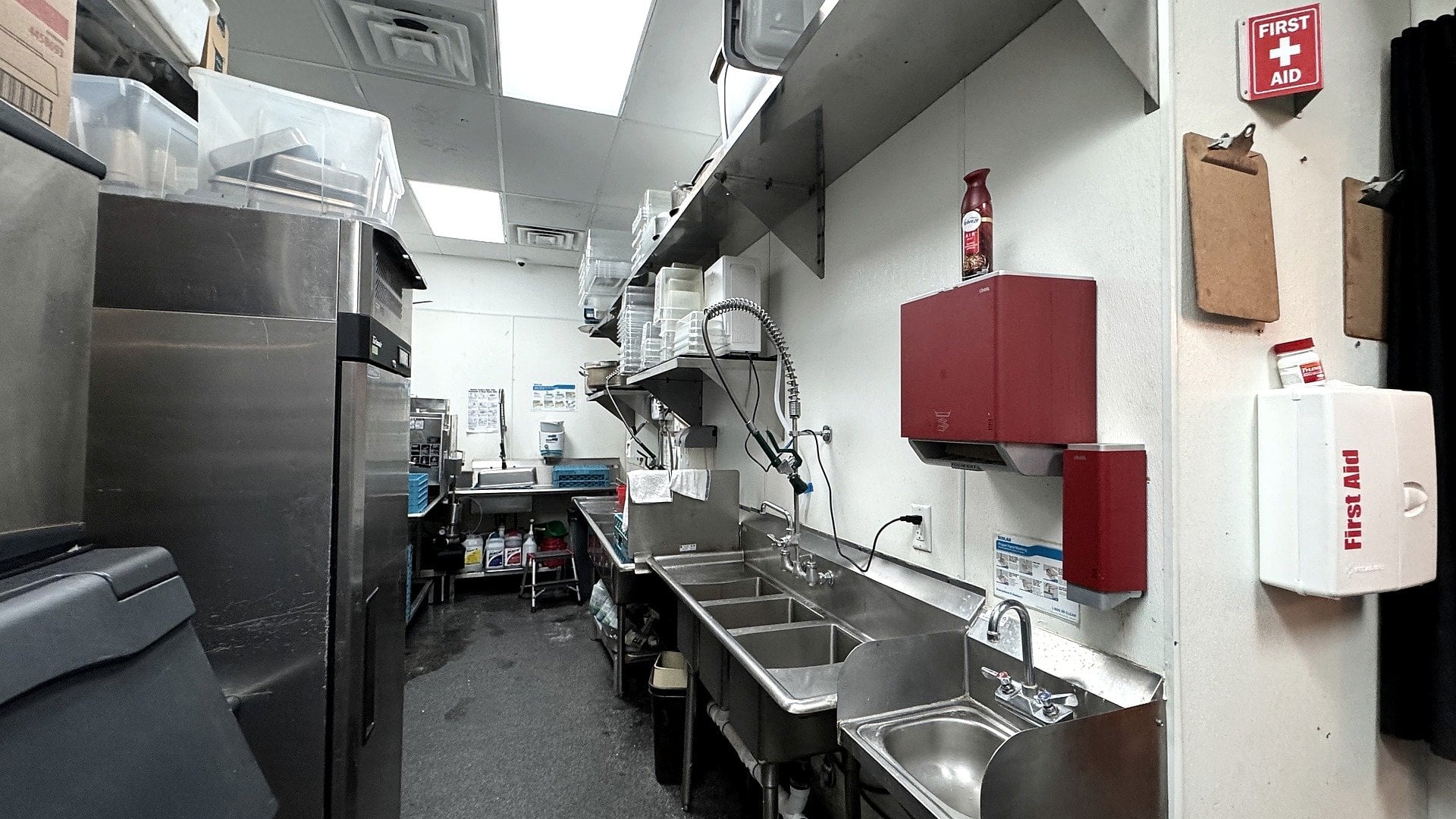 Trophy-condition, second-generation restaurant - Thumbnail 2
