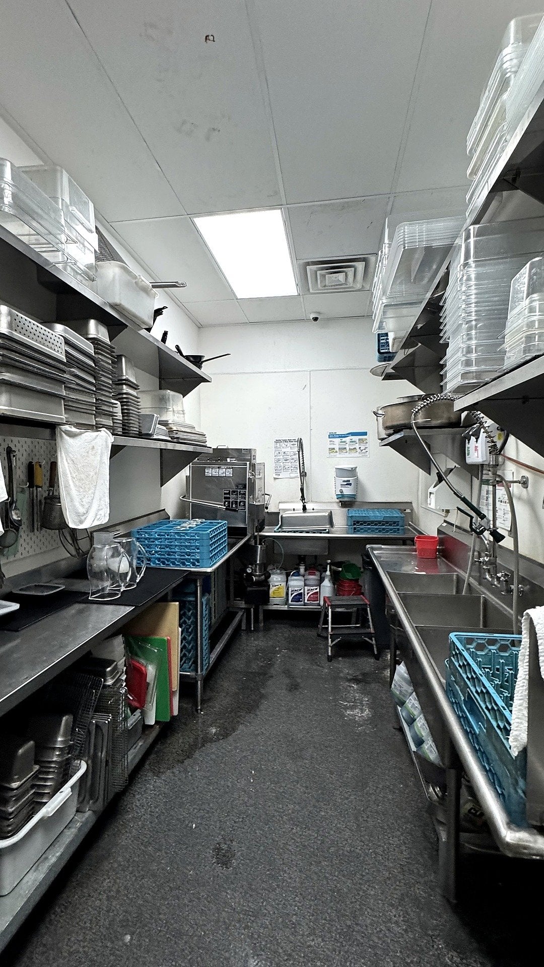Trophy-condition, second-generation restaurant - Thumbnail 1