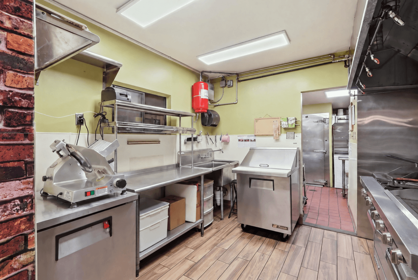 Multi-Use Full Restaurant for Sale in Concord, NH, $494.9K - Thumbnail 3