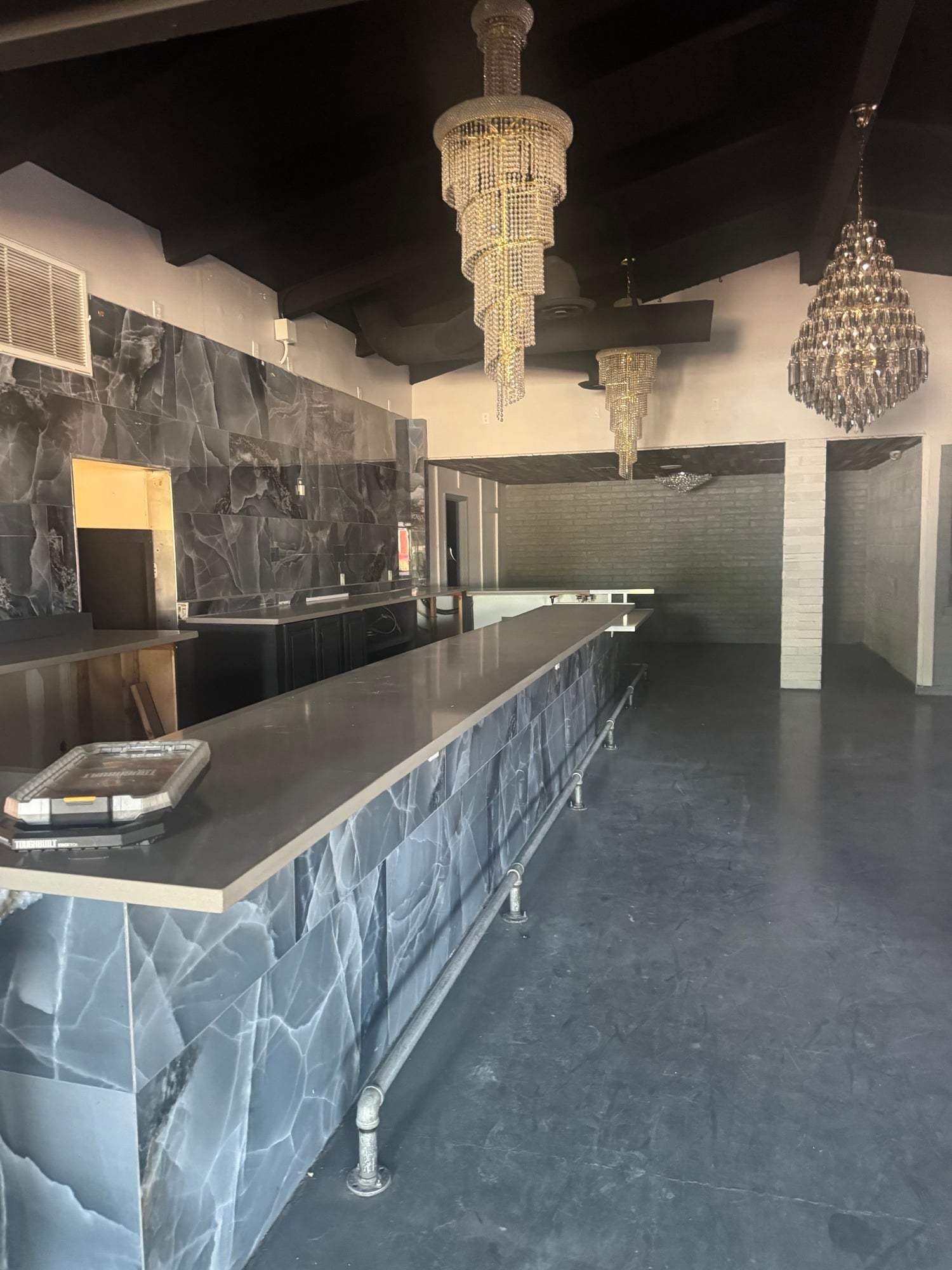 Free Standing +/- 5,600 SF Restaurant Space - Thumbnail 4