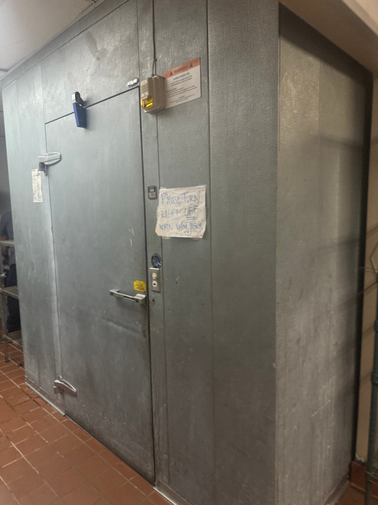 Free Standing +/- 5,600 SF Restaurant Space - Thumbnail 2