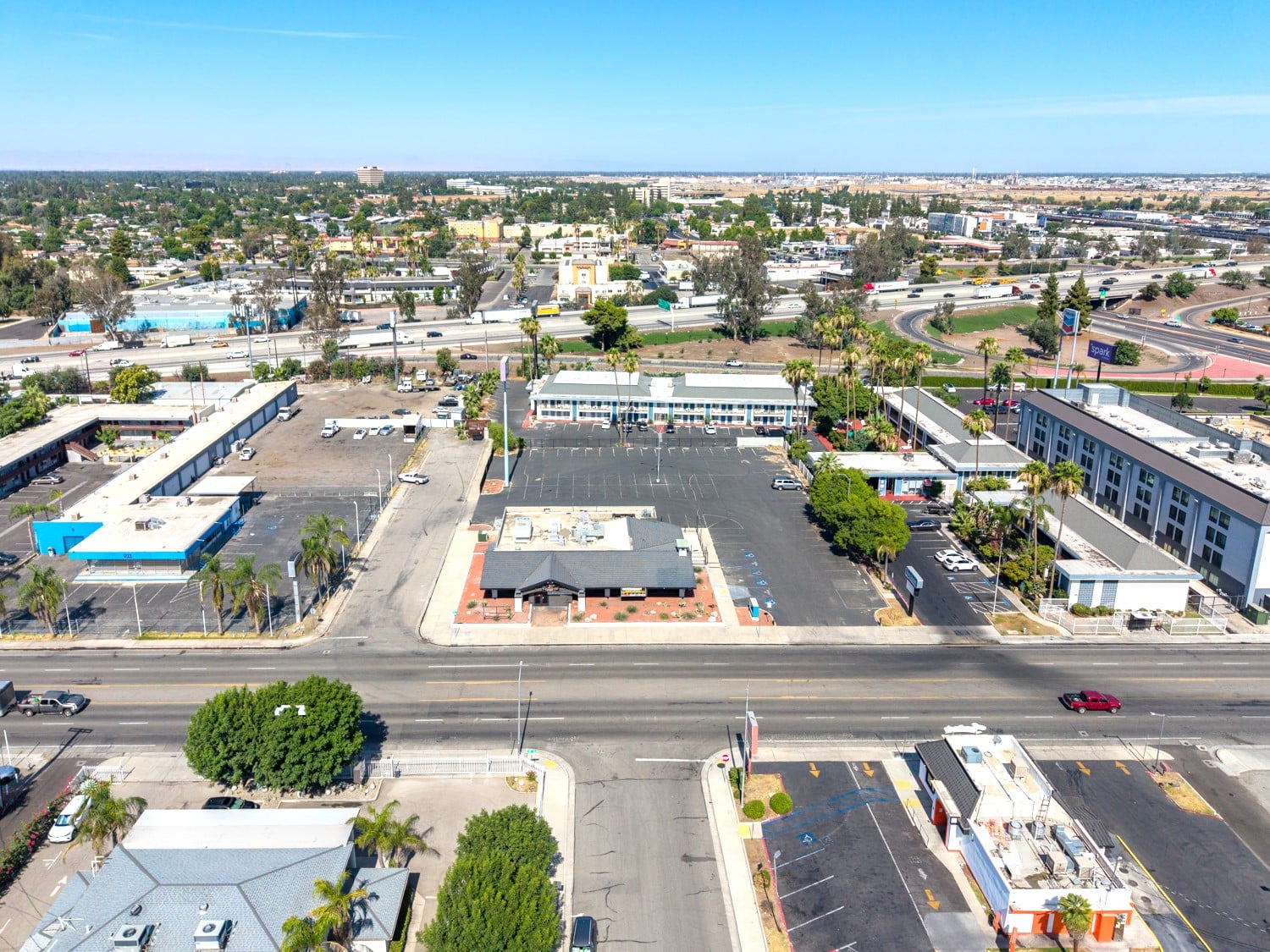 Free Standing +/- 5,600 SF Restaurant Space