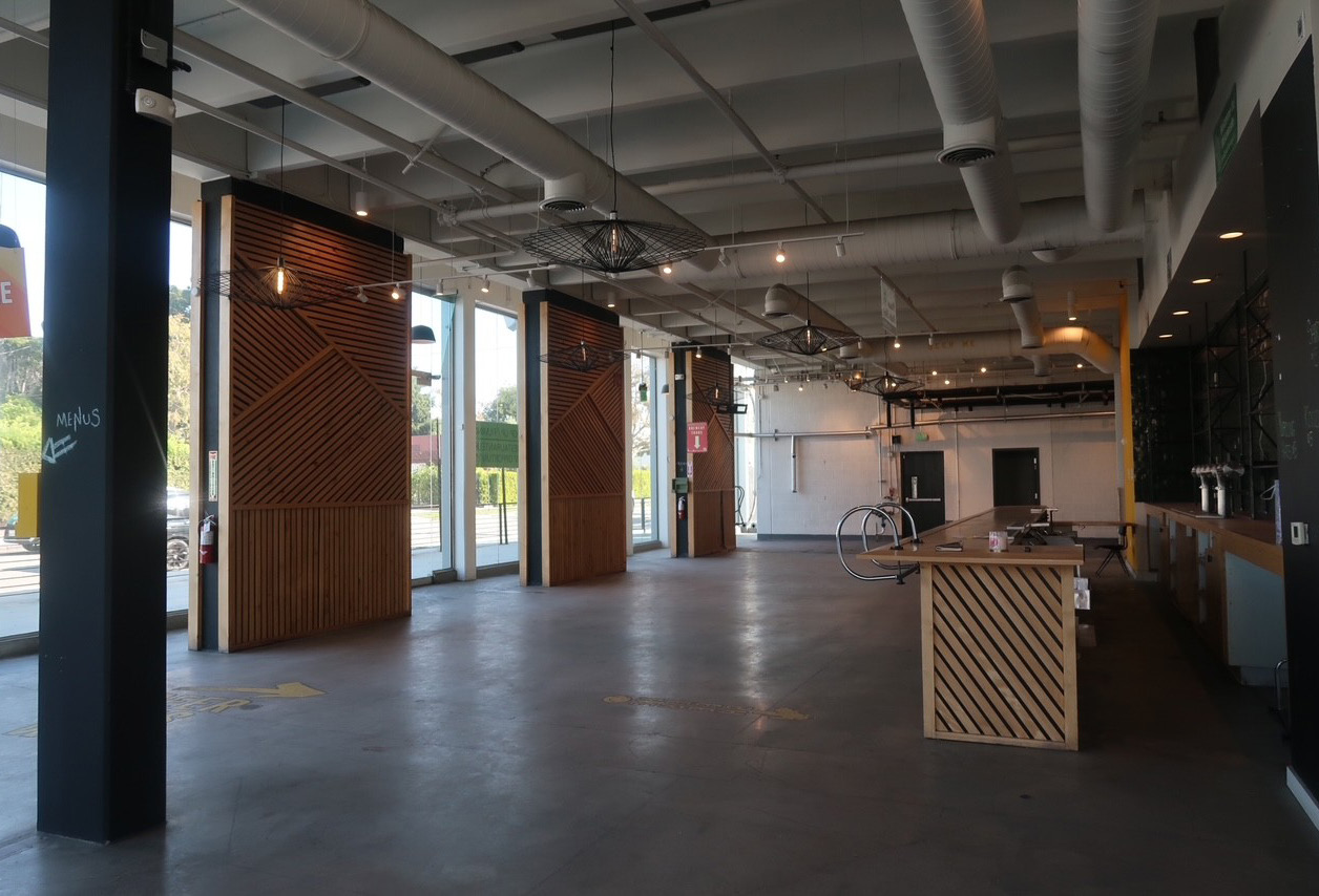 Full Restaurant for Lease in Los Angeles CA - Thumbnail 2