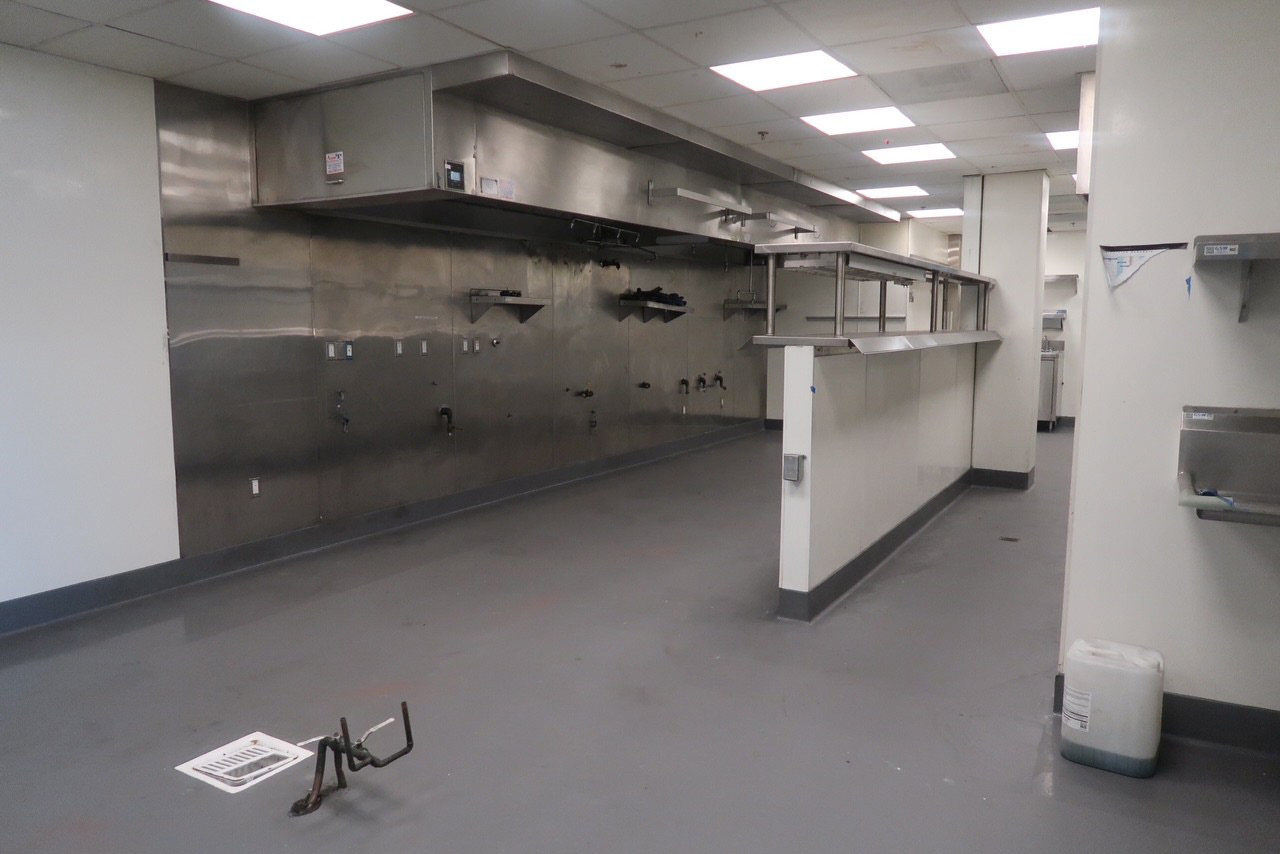 Full Restaurant for Lease in Los Angeles CA - Thumbnail 9