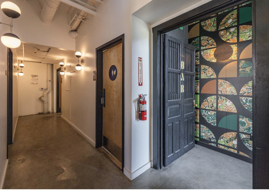 Full Restaurant for Lease in Los Angeles CA - Thumbnail 6