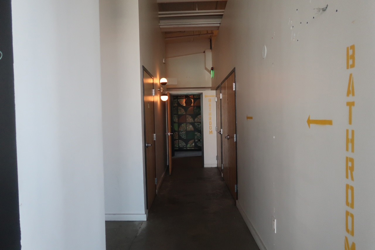 Full Restaurant for Lease in Los Angeles CA - Thumbnail 4