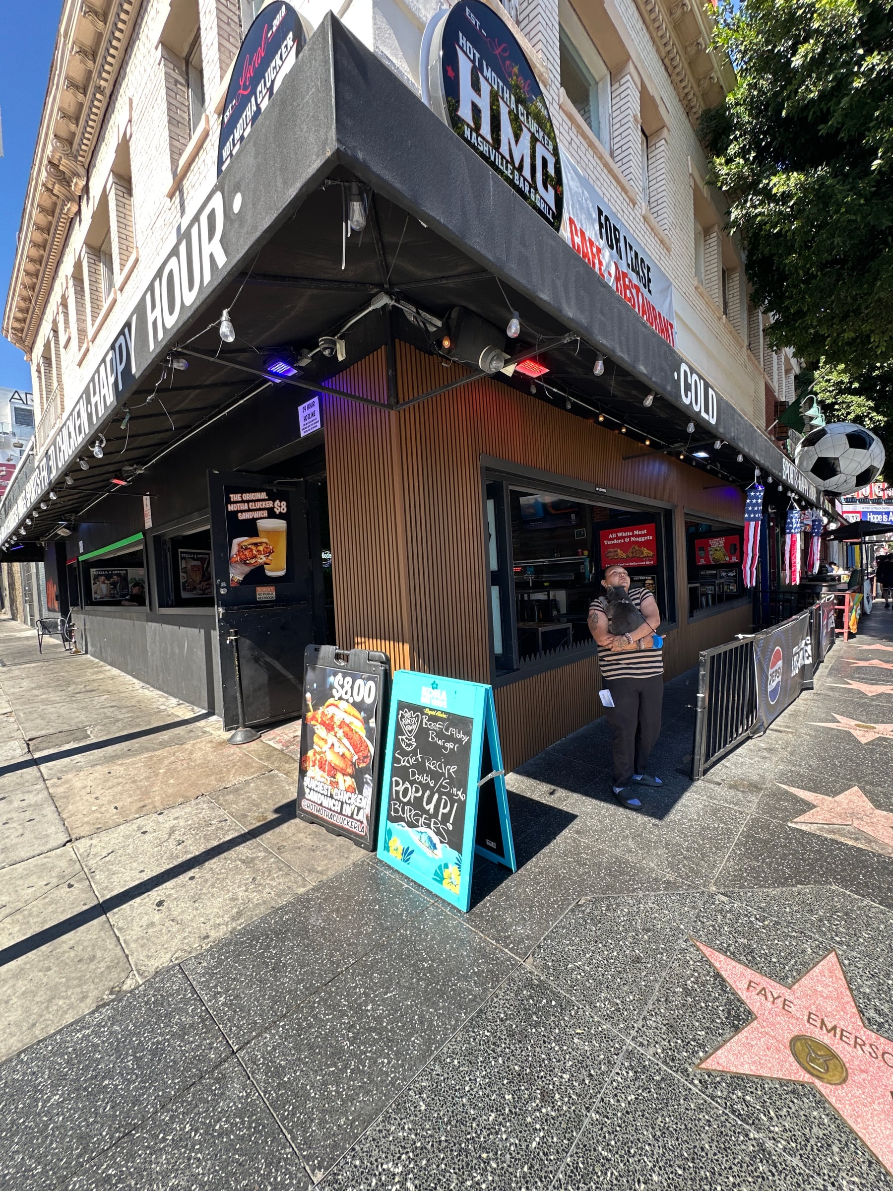 Restaurant Bar Hollywood BLVD - Thumbnail 2