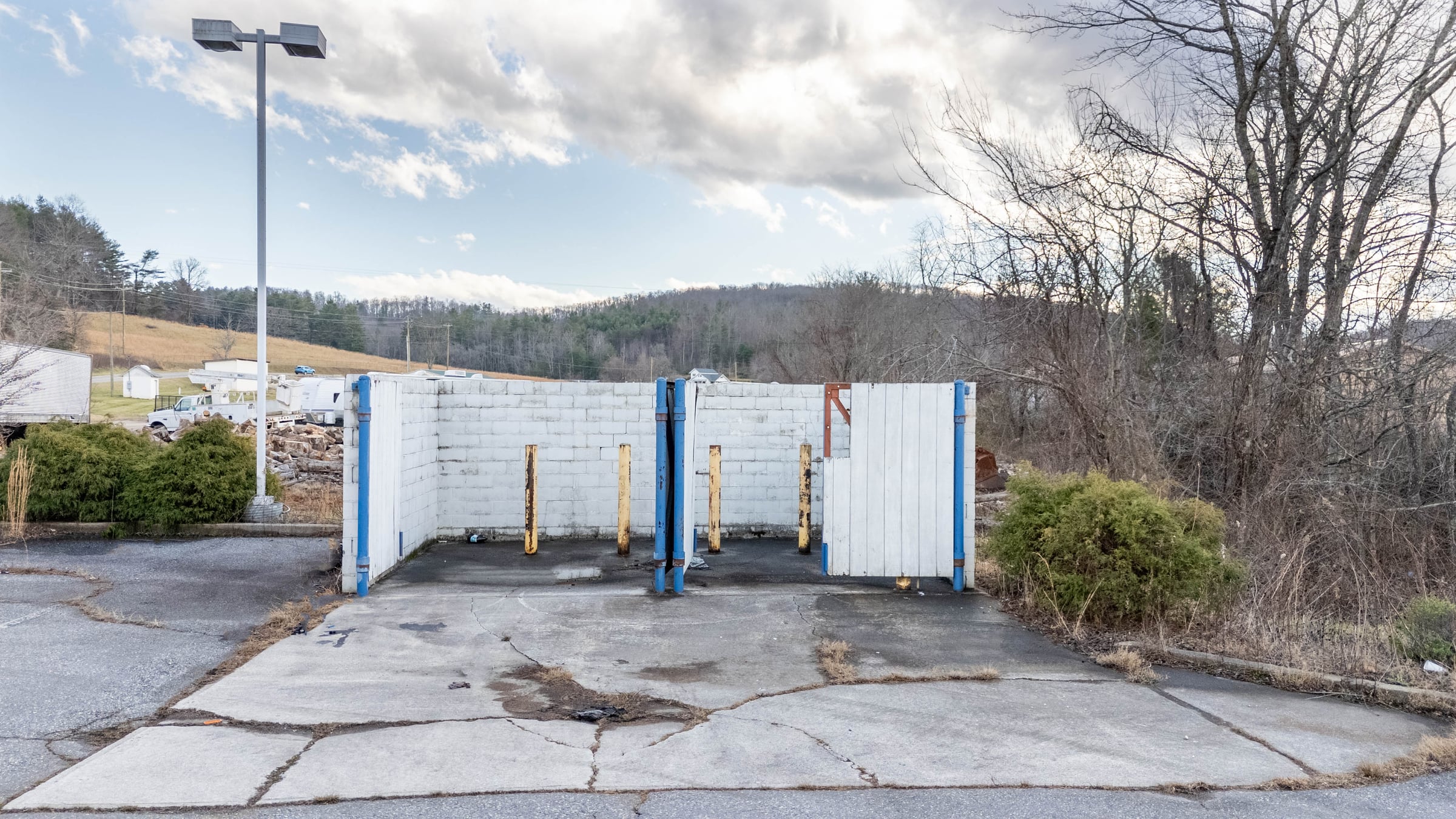 Freestanding Drive-Thru Restaurant Building in Spruce Pine, NC - Thumbnail 3