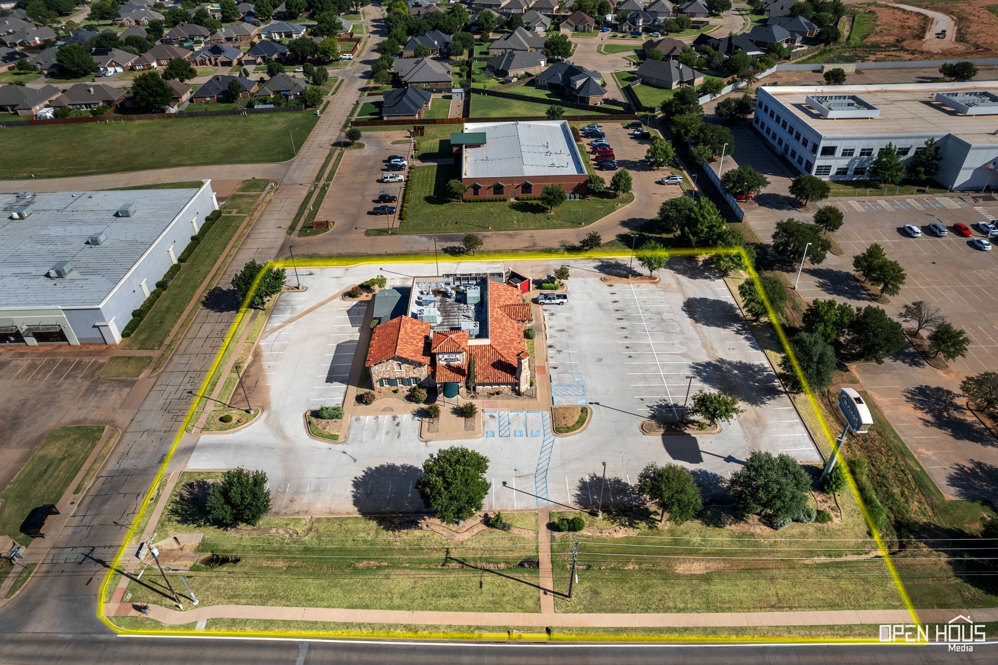 Restaurant Building Located in Wichita Falls off Kell West Blvd - Thumbnail 5
