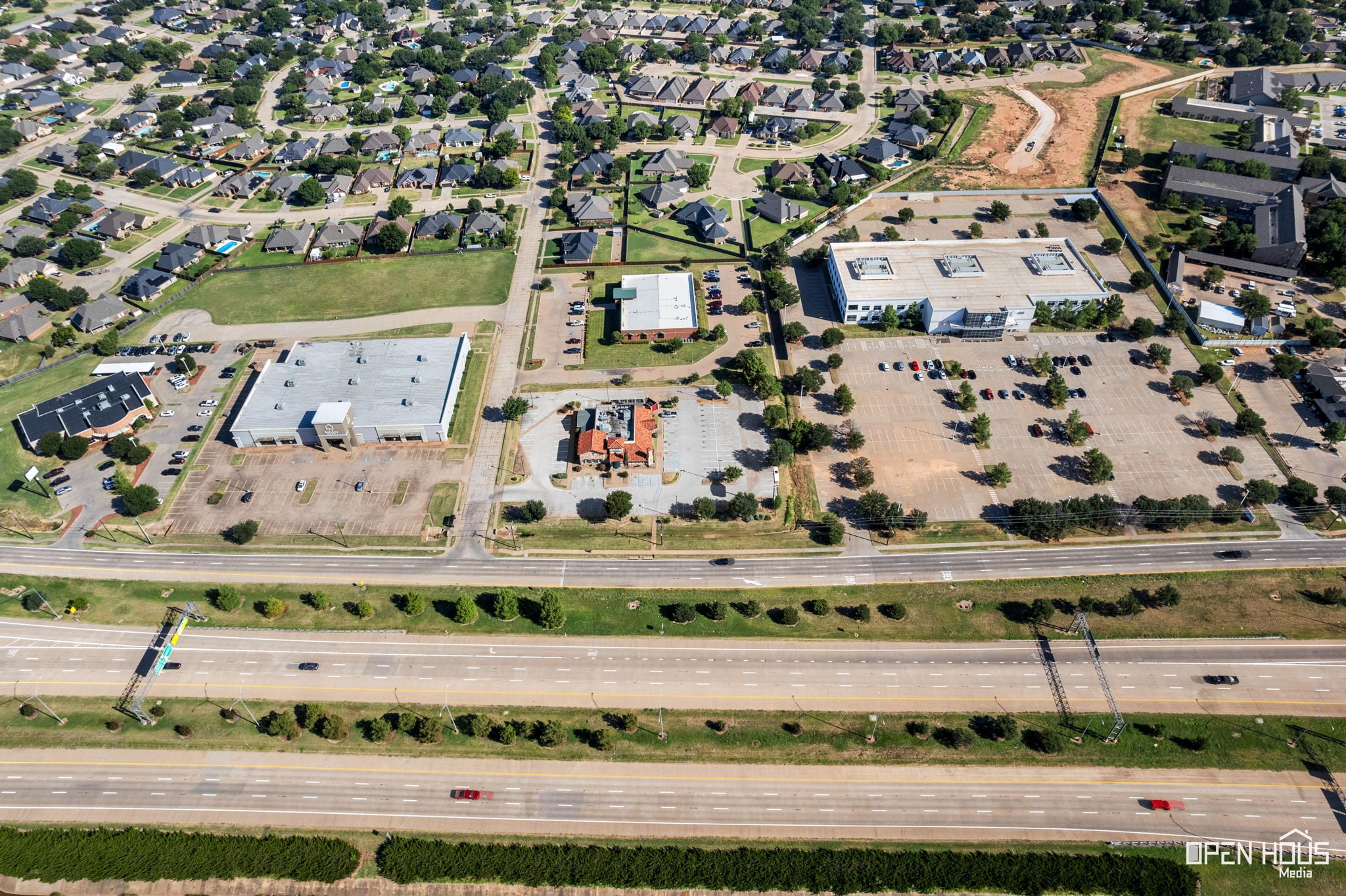 Restaurant Building Located in Wichita Falls off Kell West Blvd - Thumbnail 2