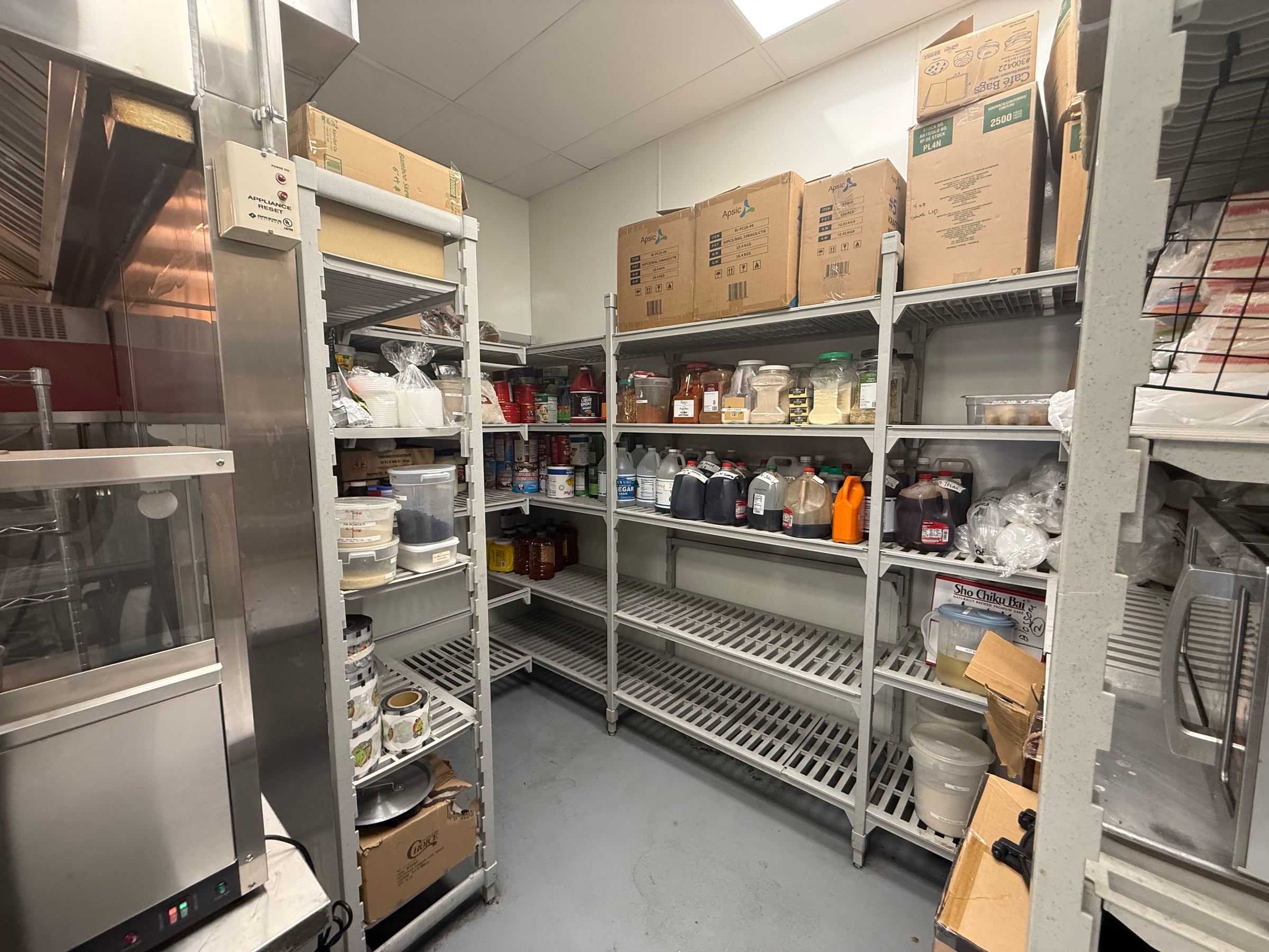 Full Restaurant for Sale in El Segundo CA - Thumbnail 4