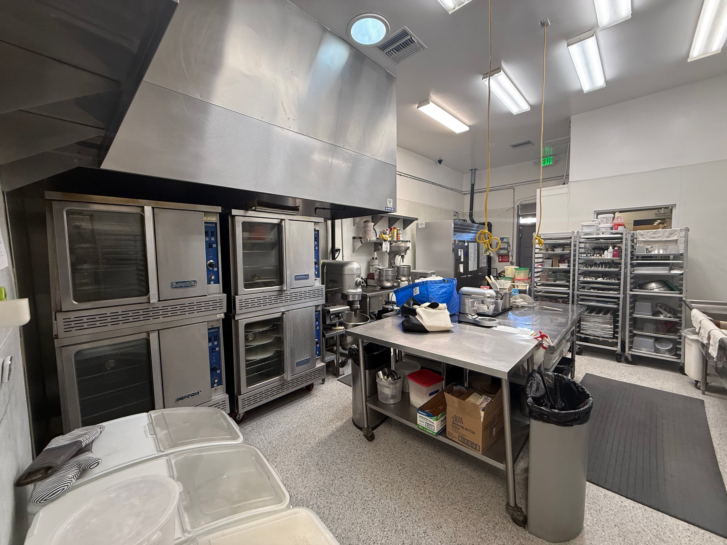 Fast Casual for Lease Santa Monica, CA – 1,200 SF - Thumbnail 4