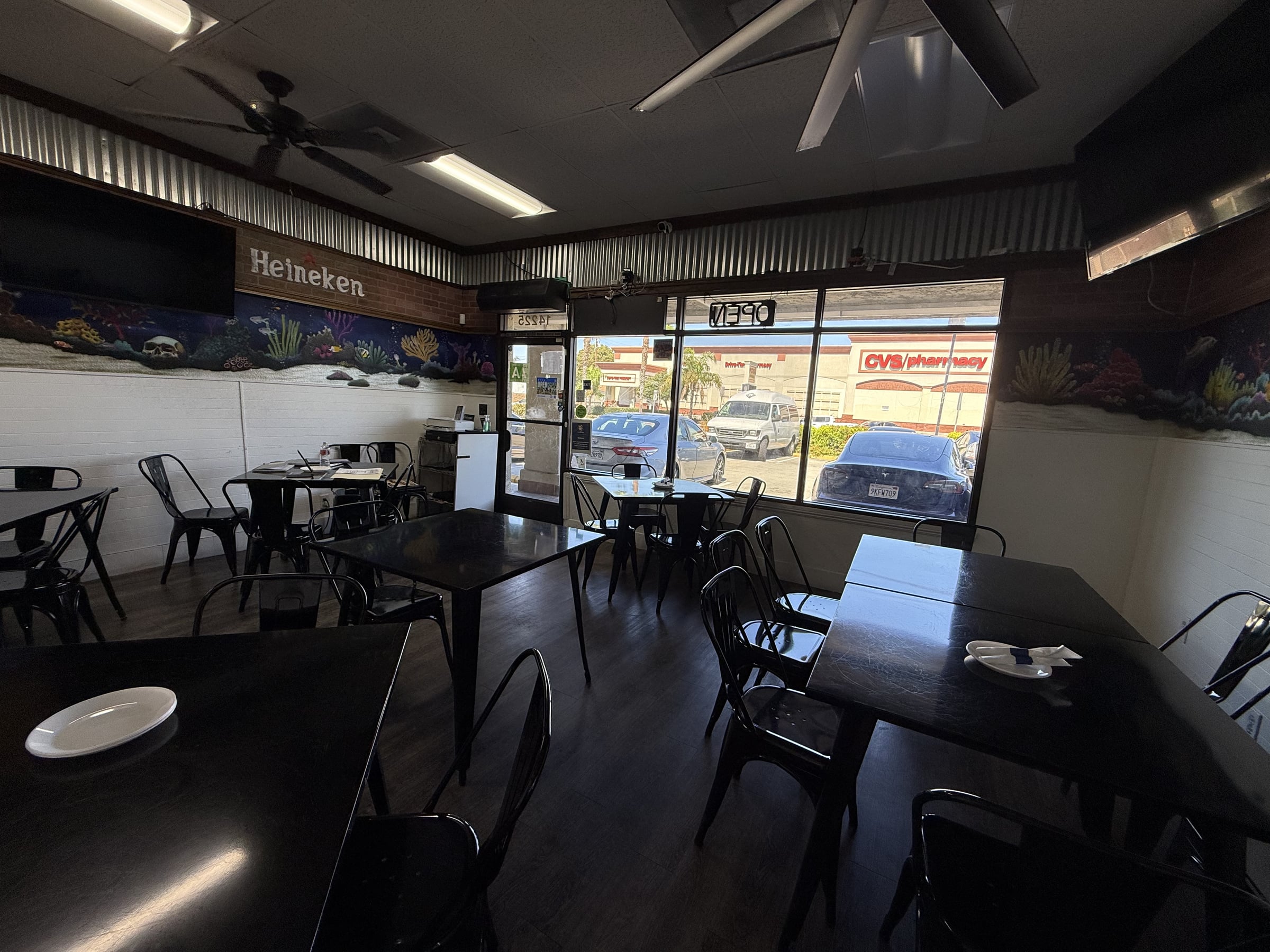 Restaurant with Beer and Wine - Thumbnail 2