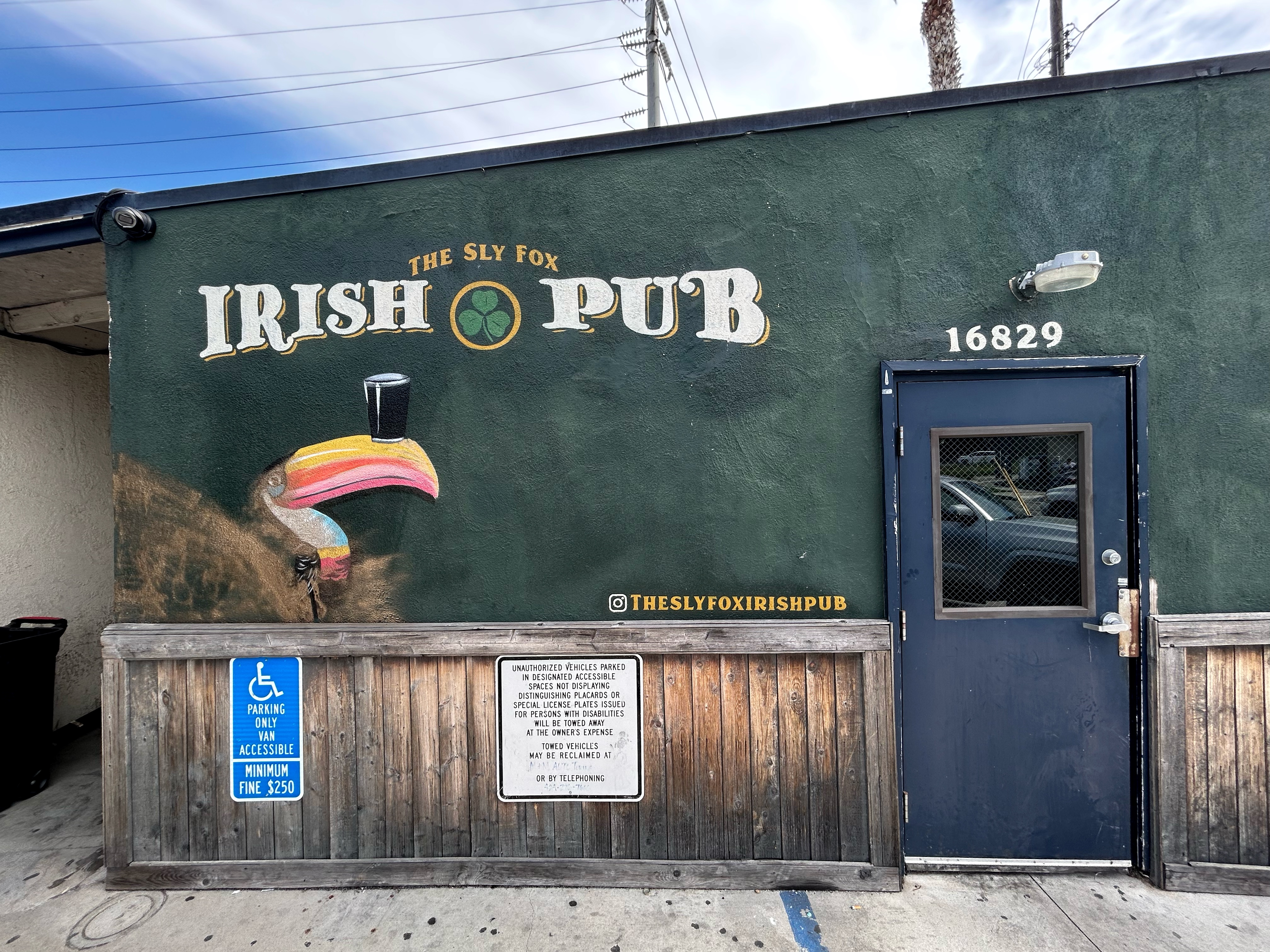 Bar Lounge in Lawndale CA - Thumbnail 7