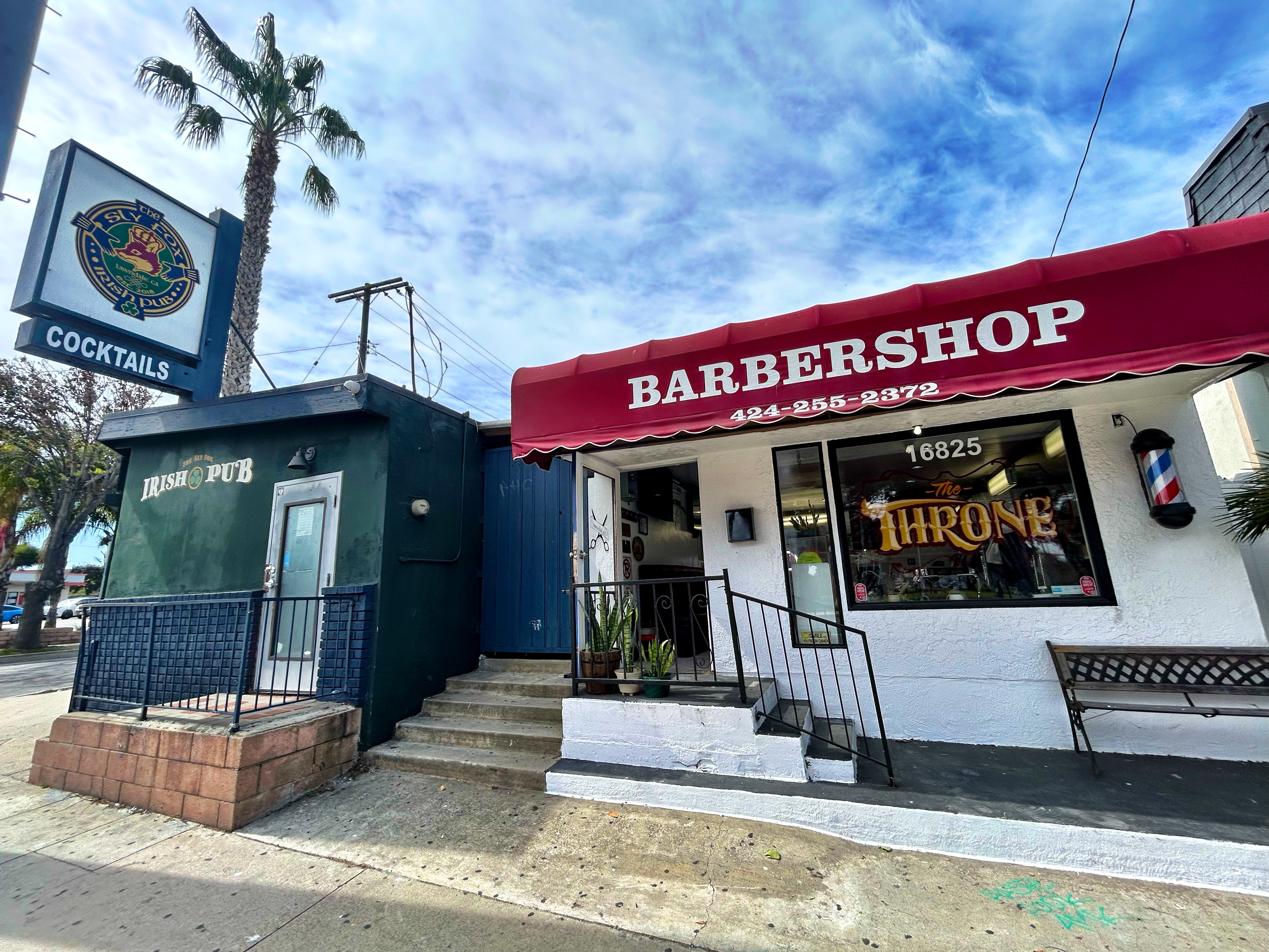 Bar Lounge in Lawndale CA - Thumbnail 4