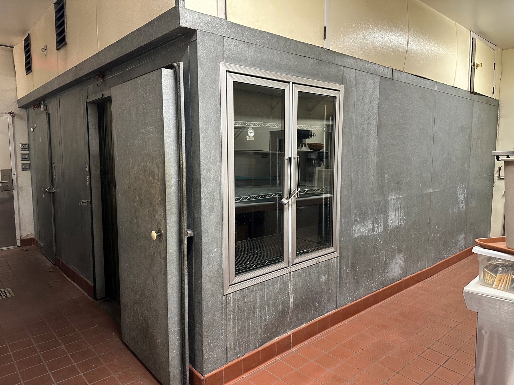 Full Restaurant for Lease in Yuba City CA - Thumbnail 4