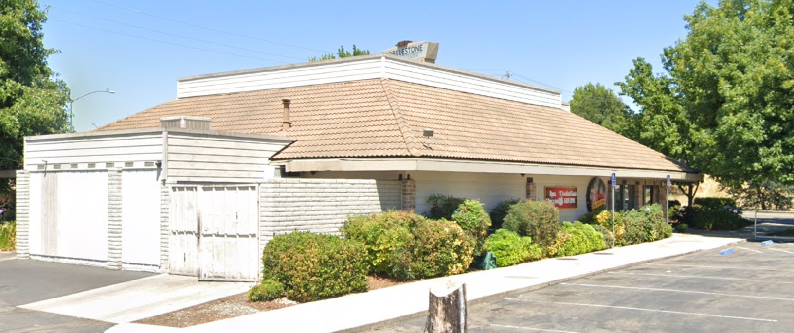 Full Restaurant for Lease - Thumbnail 1