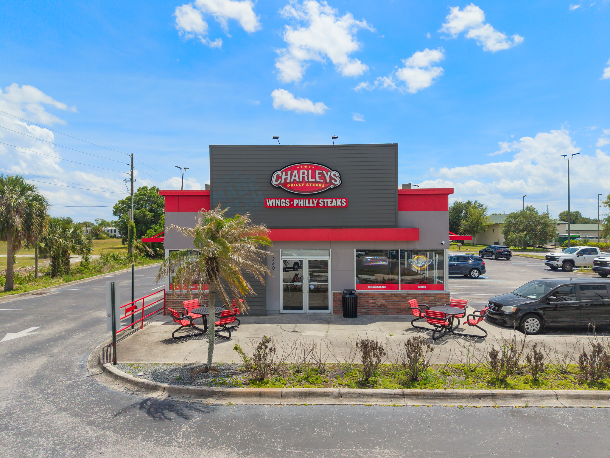 Investment QSR with a drive-thru Active lease - Image 1