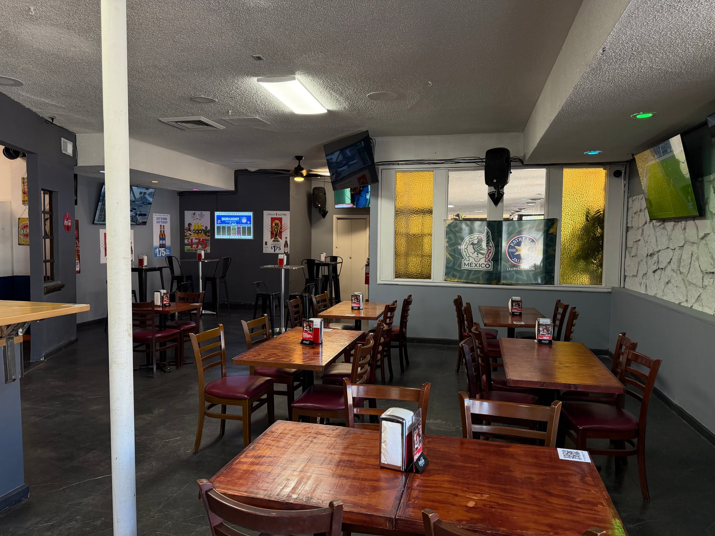 Game Day Pizzeria & Grill Fully Equipped and Operational - Image 1