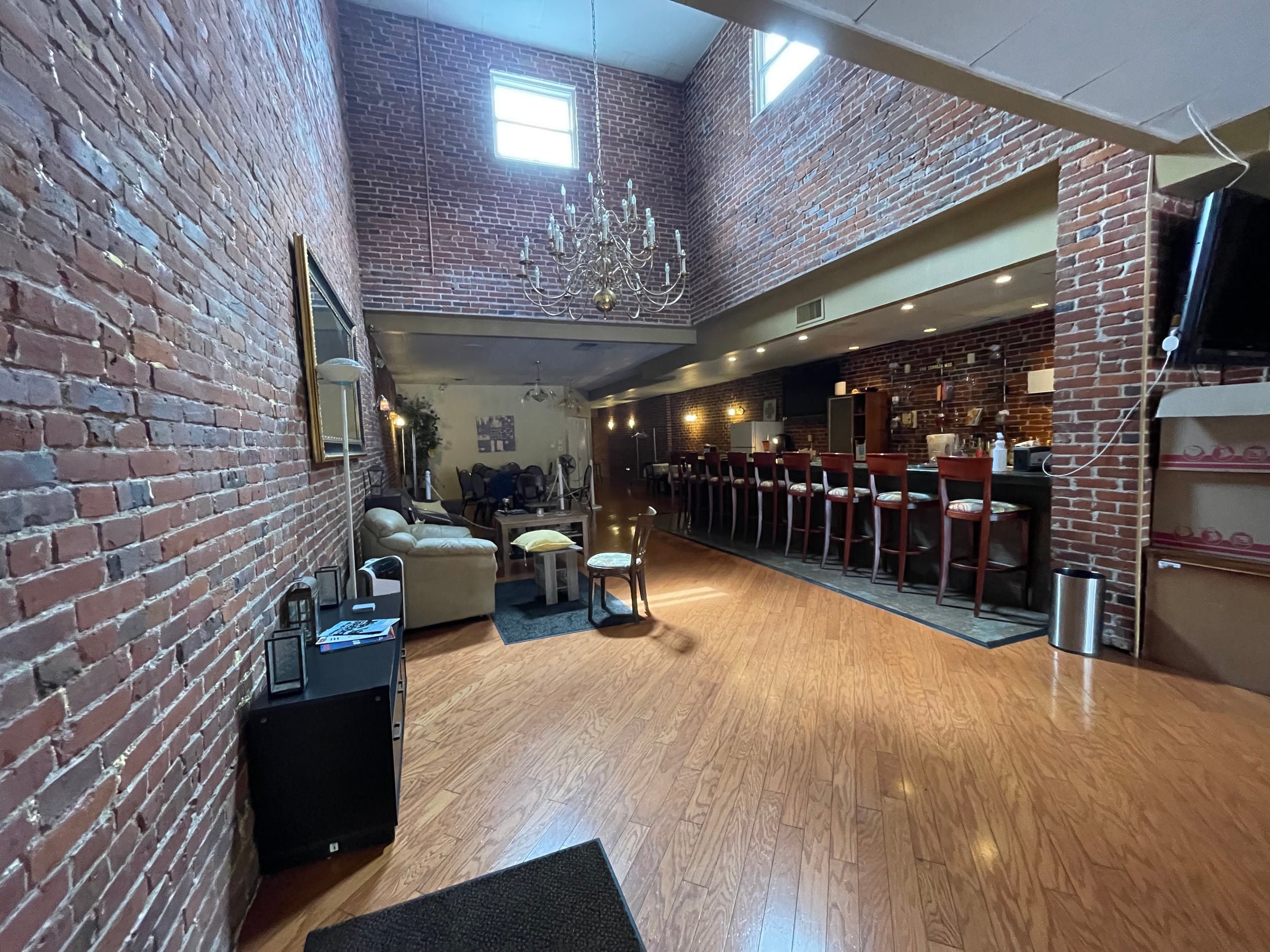 Full Restaurant for Lease in South Side Flats, Pittsburgh, PA – 4,500 SF - Thumbnail 3