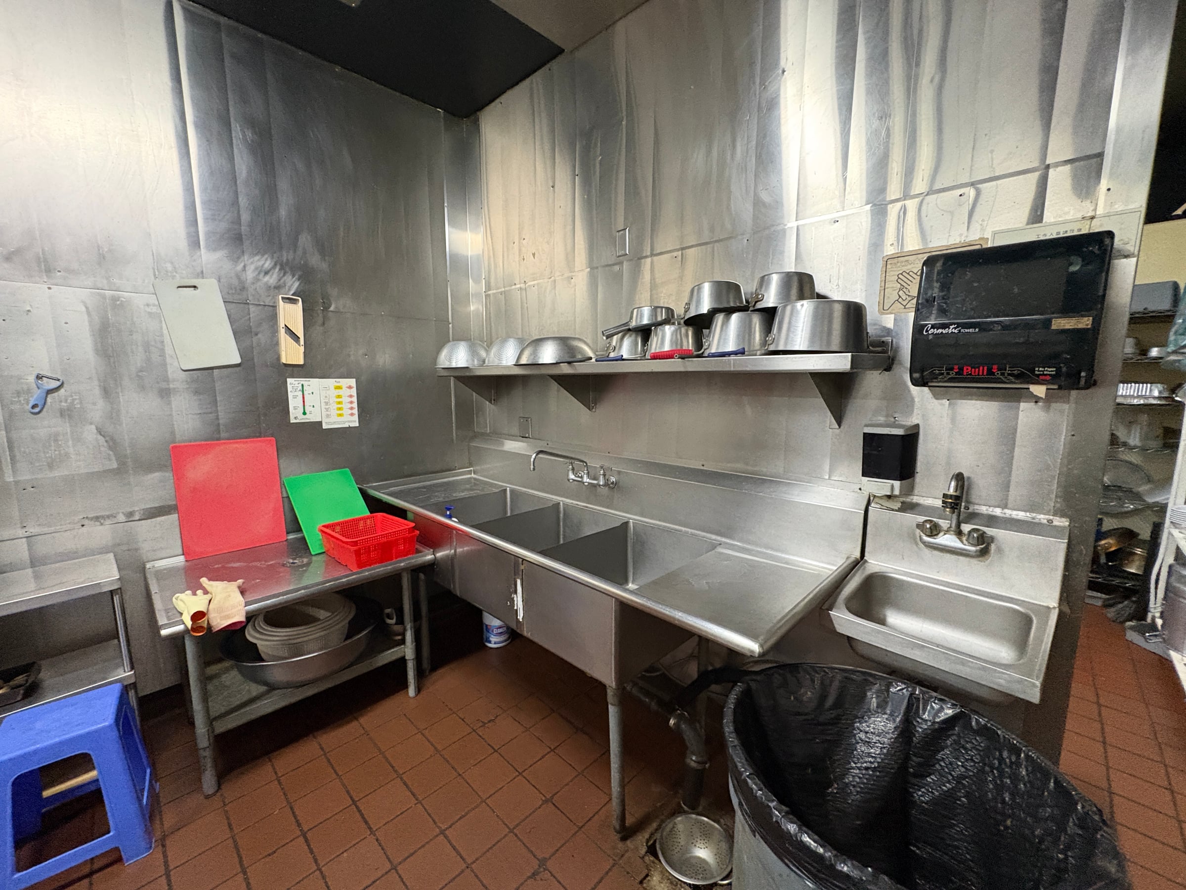Full Restaurant for Sale in Salem, OR, 3,300 SF - Thumbnail 4