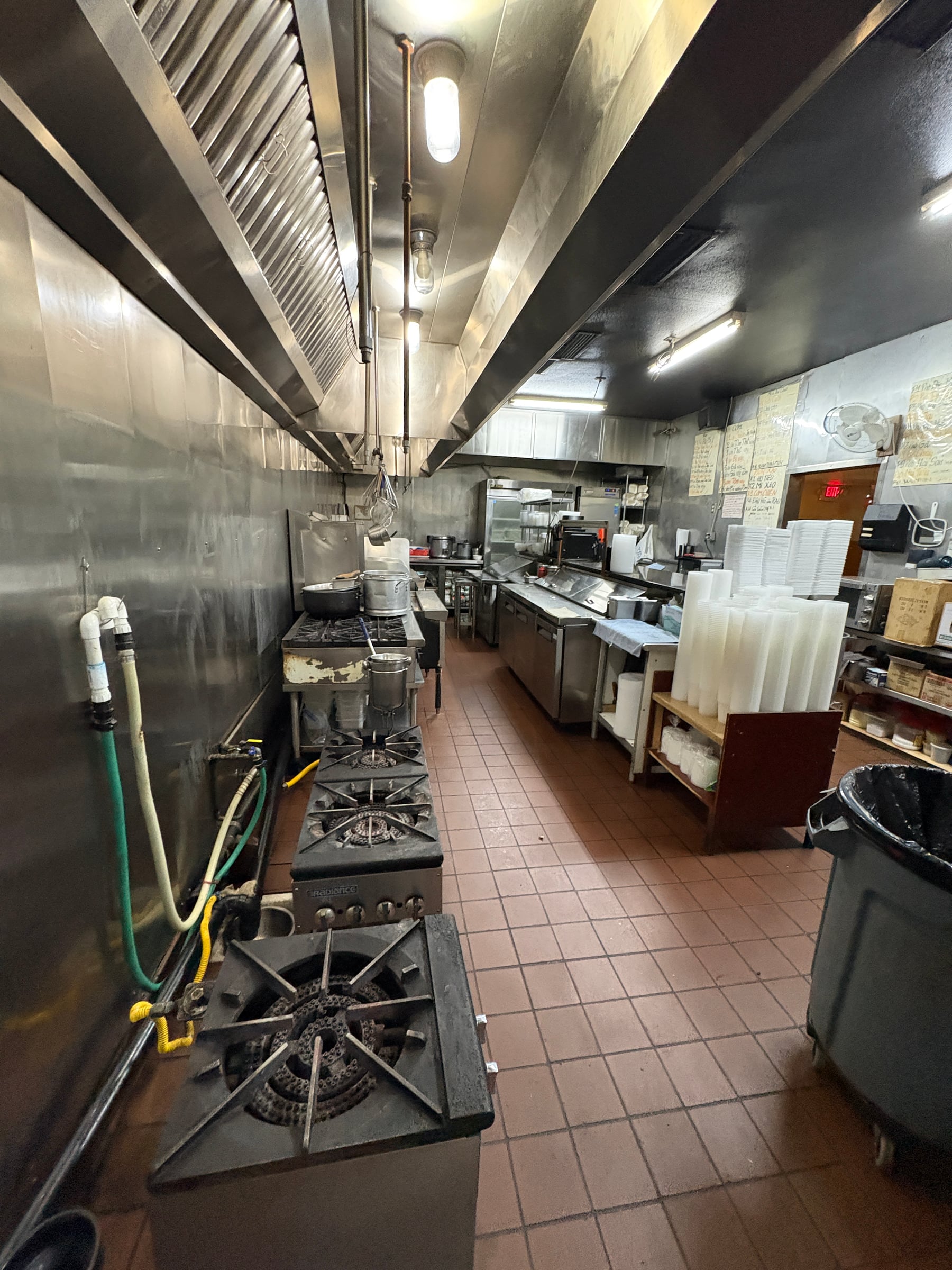 Full Restaurant for Sale in Salem, OR, 3,300 SF - Thumbnail 3