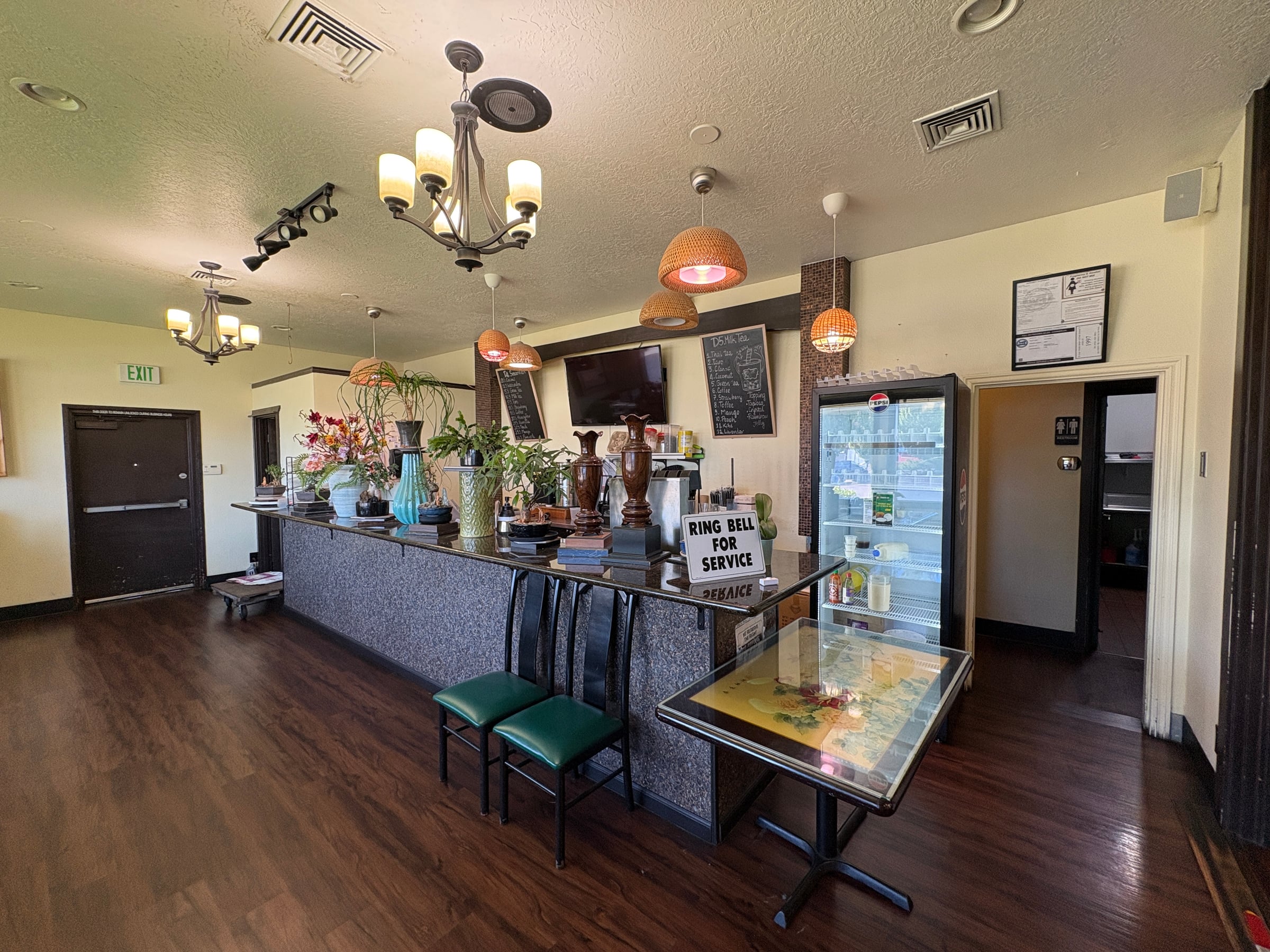 Full Restaurant for Sale in Salem, OR, 3,300 SF