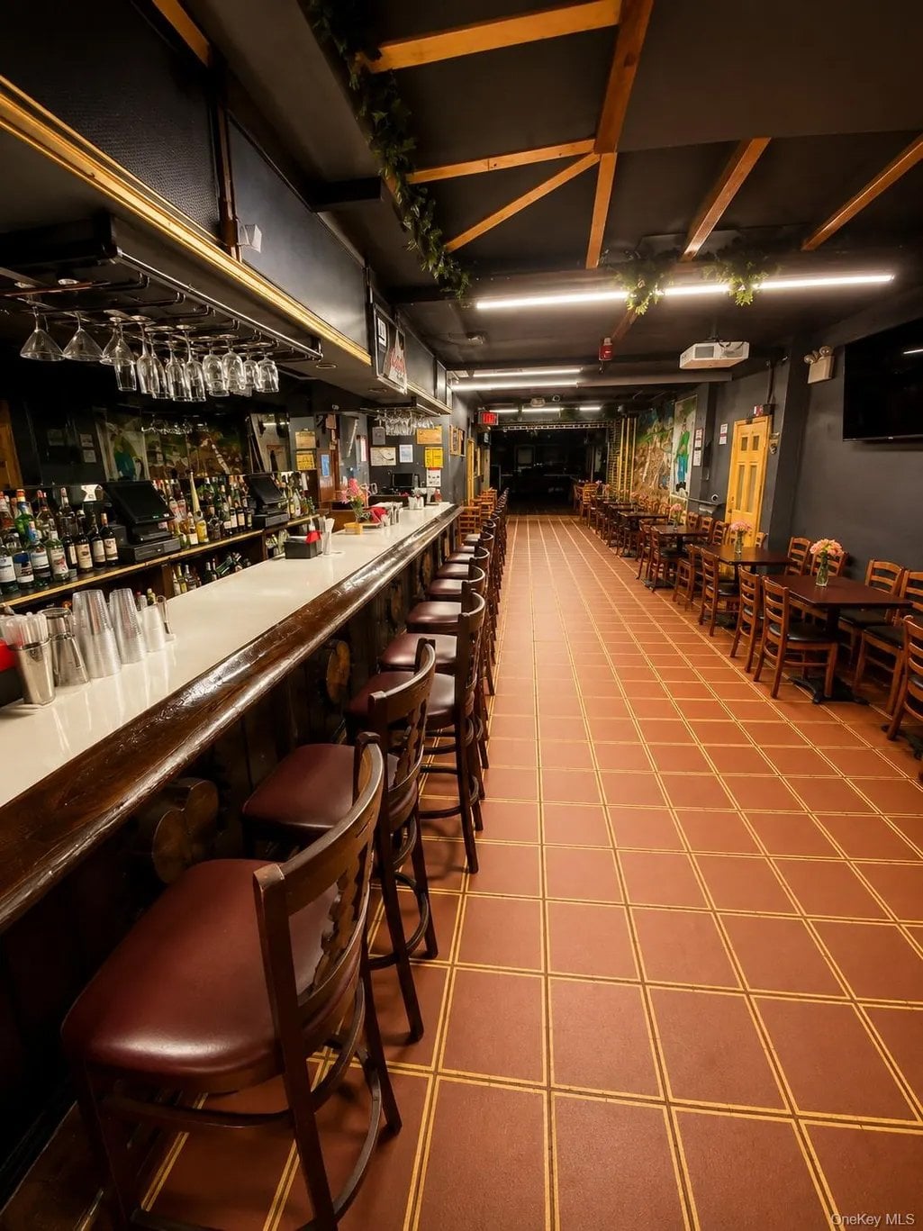 Full Restaurant for Sale in Jackson Heights, Queens, NY, 3,159 SF - Thumbnail 4