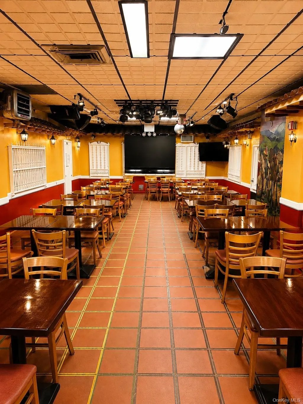Full Restaurant for Sale in Jackson Heights, Queens, NY, 3,159 SF - Thumbnail 5