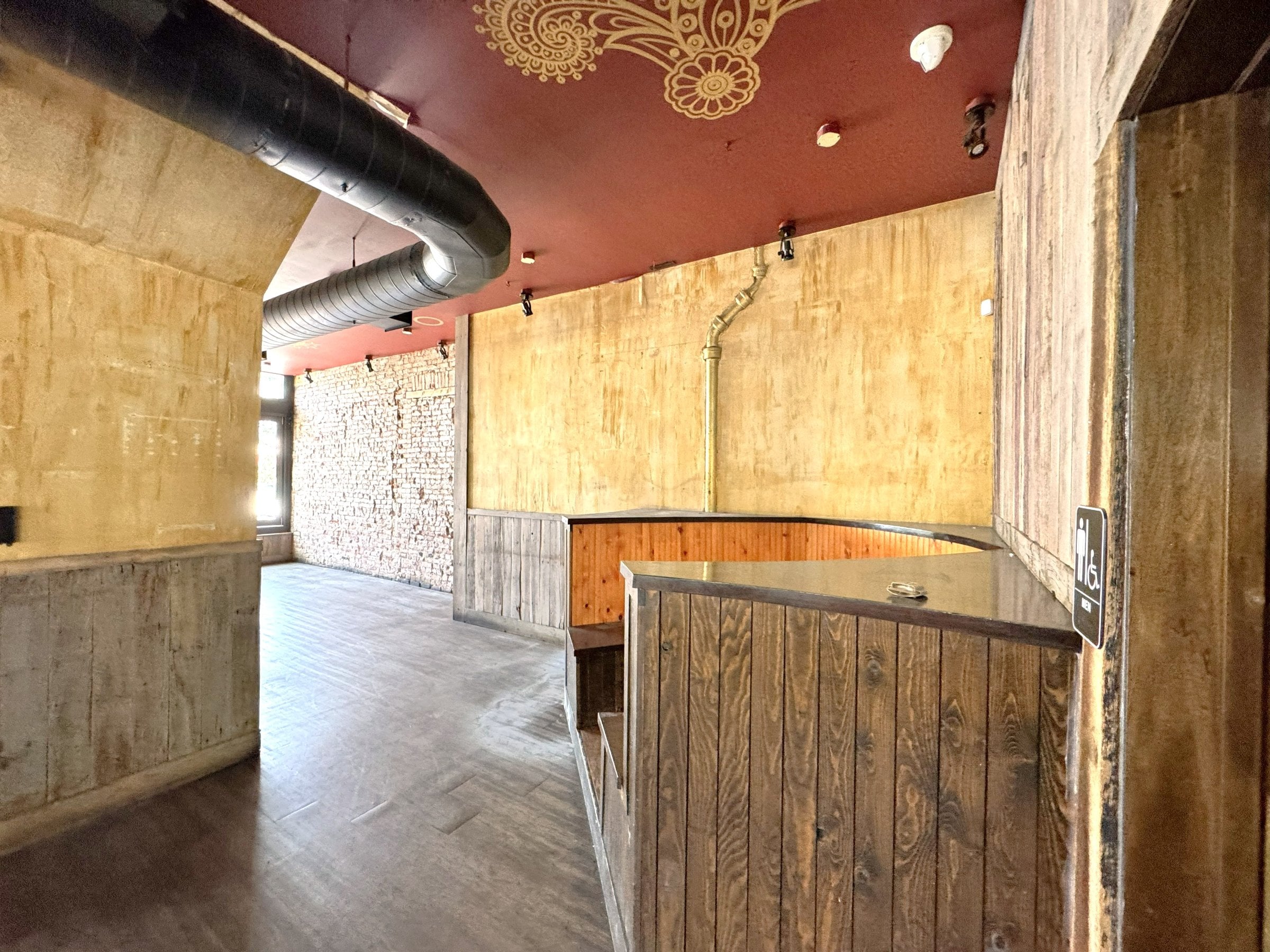 Premium 2nd Generation Restaurant Space in Highlands - Thumbnail 5