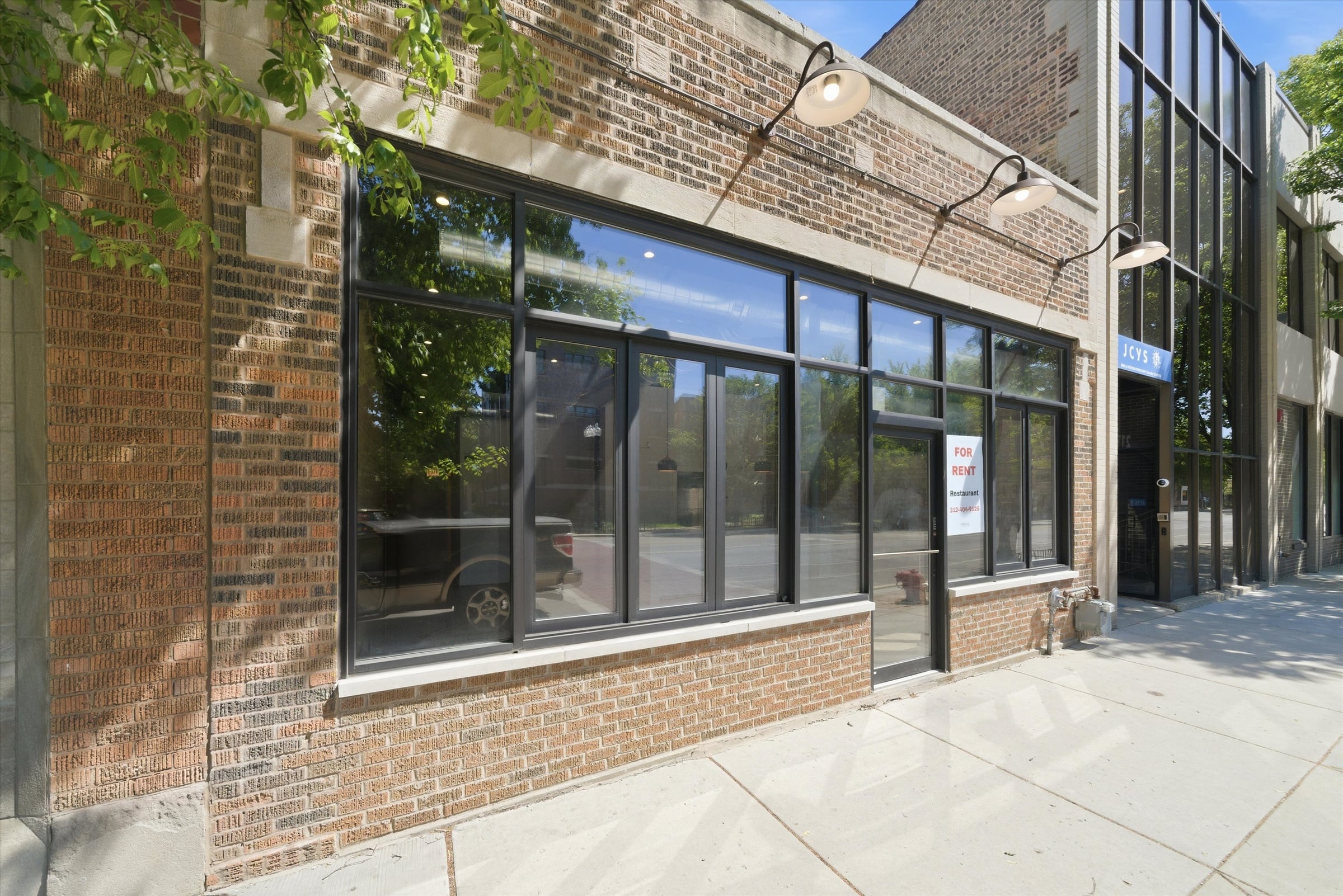 Multi-Use Full Restaurant for Lease in Chicago, IL, 1,000 SF