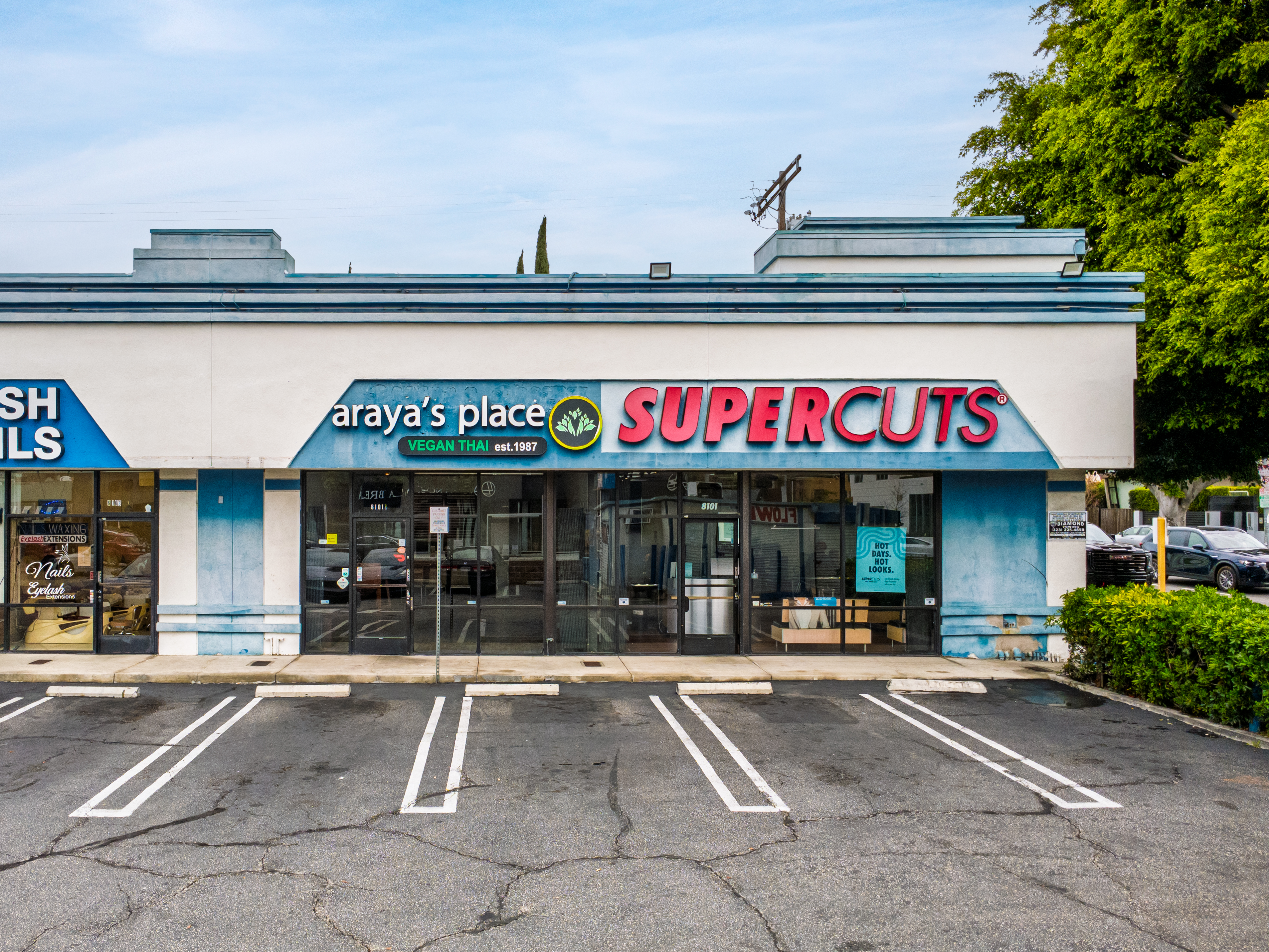 Full Restaurant for Lease in Los Angeles CA