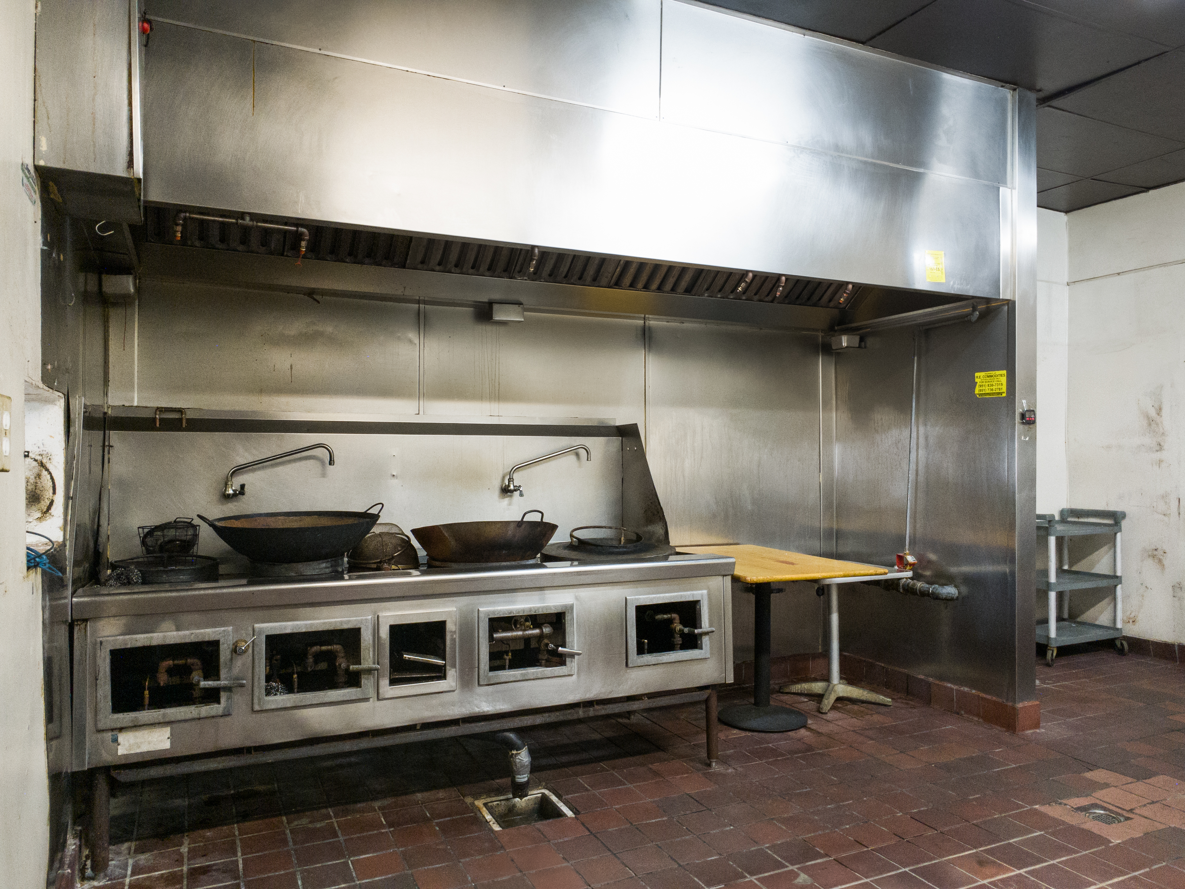 Full Restaurant for Lease in Los Angeles CA - Thumbnail 2