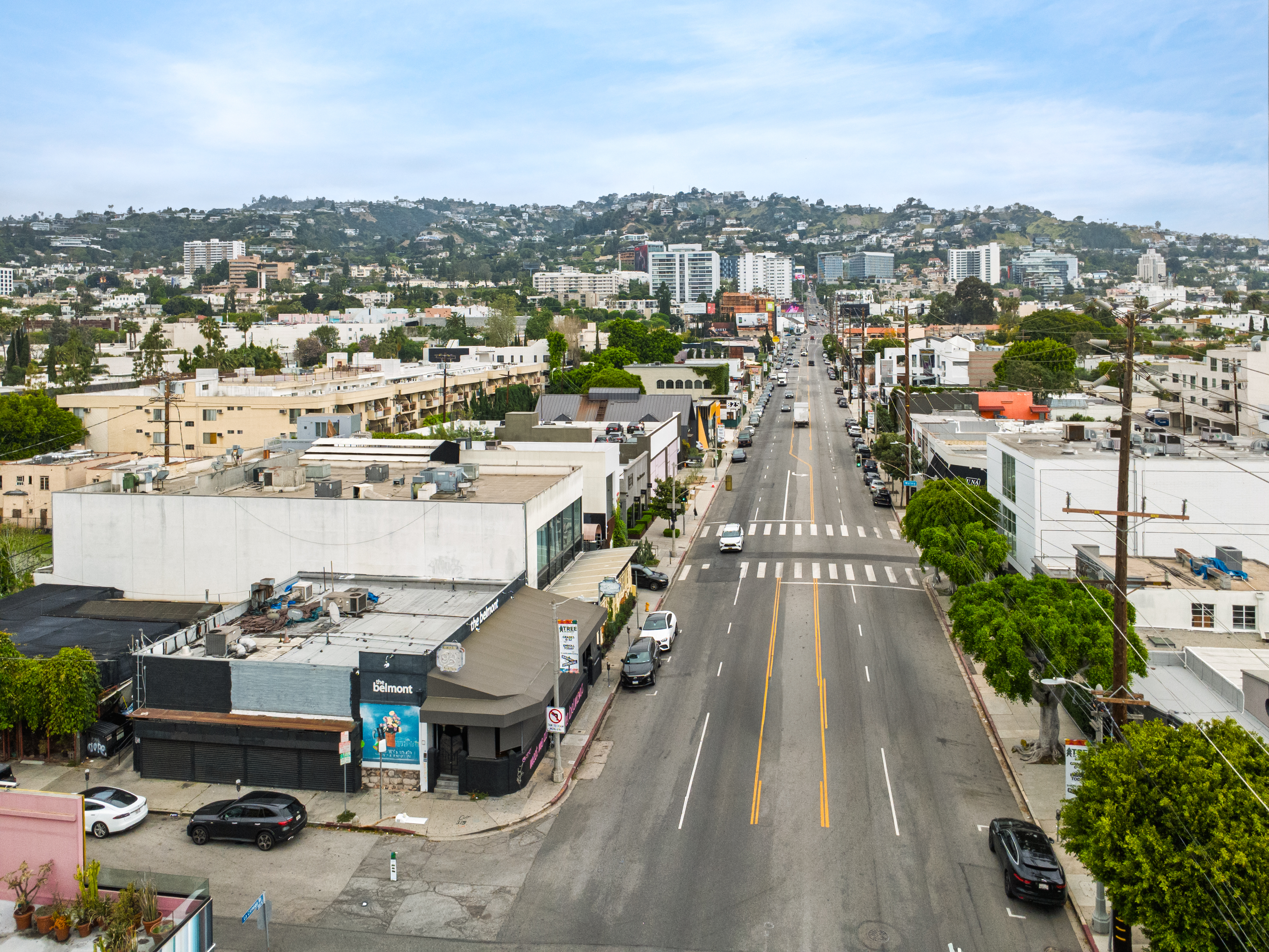 Turnkey 2nd Gen Restaurant on La Cienega - Thumbnail 2