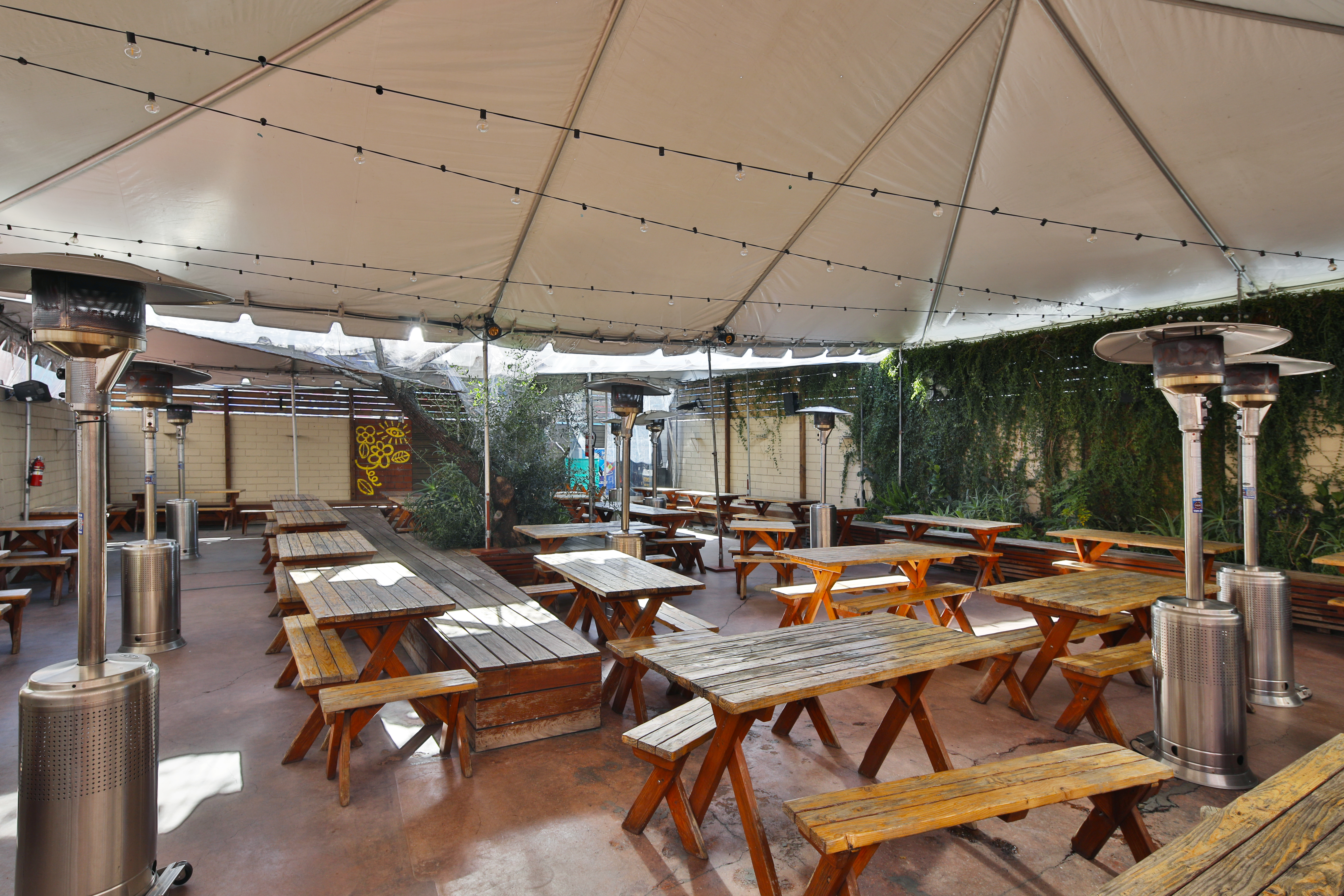 Multi-Use Full Restaurant for Lease in Los Angeles CA - Thumbnail 6