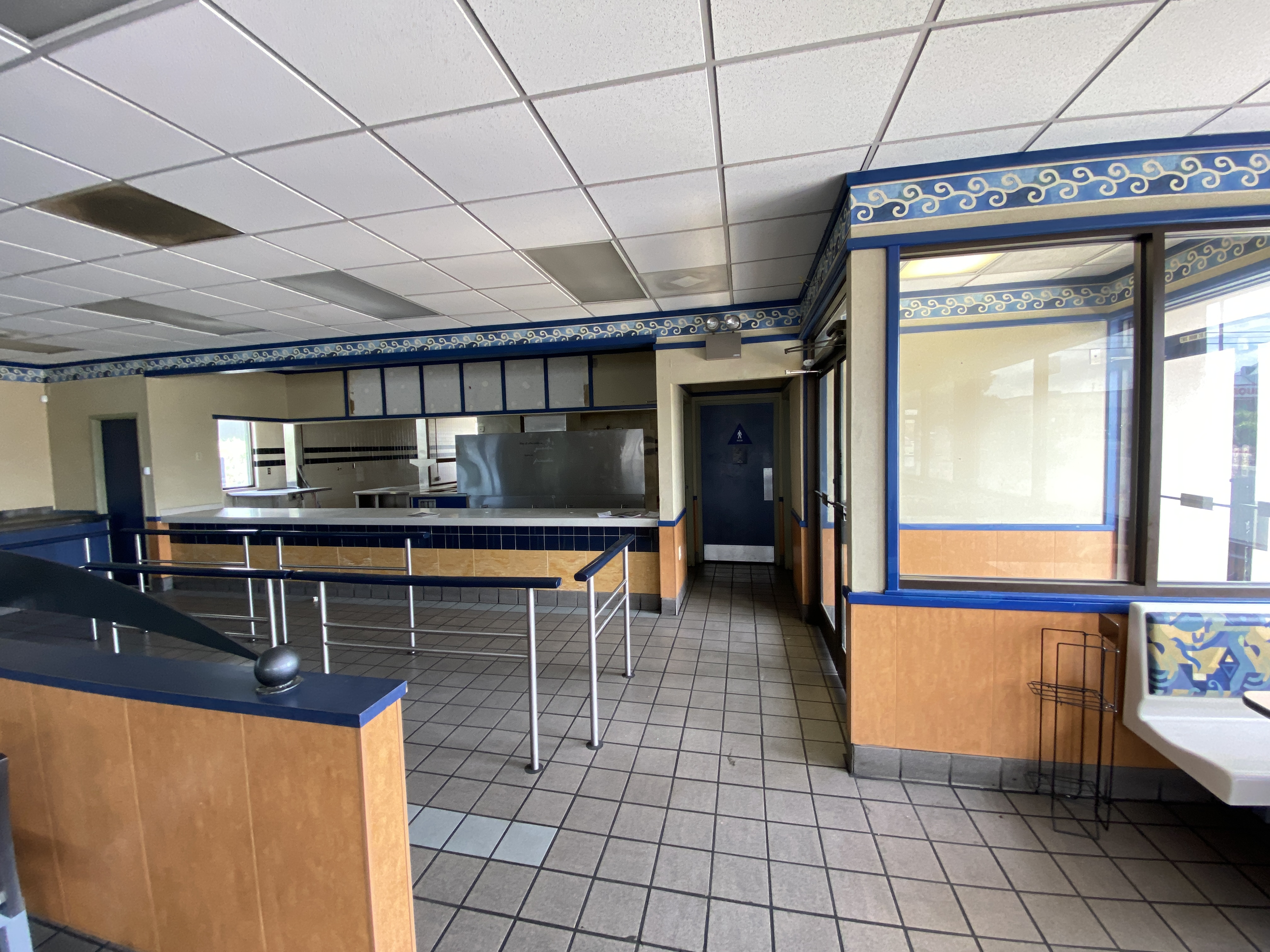 Drive Thru for Lease in Las Vegas NV - Thumbnail 4