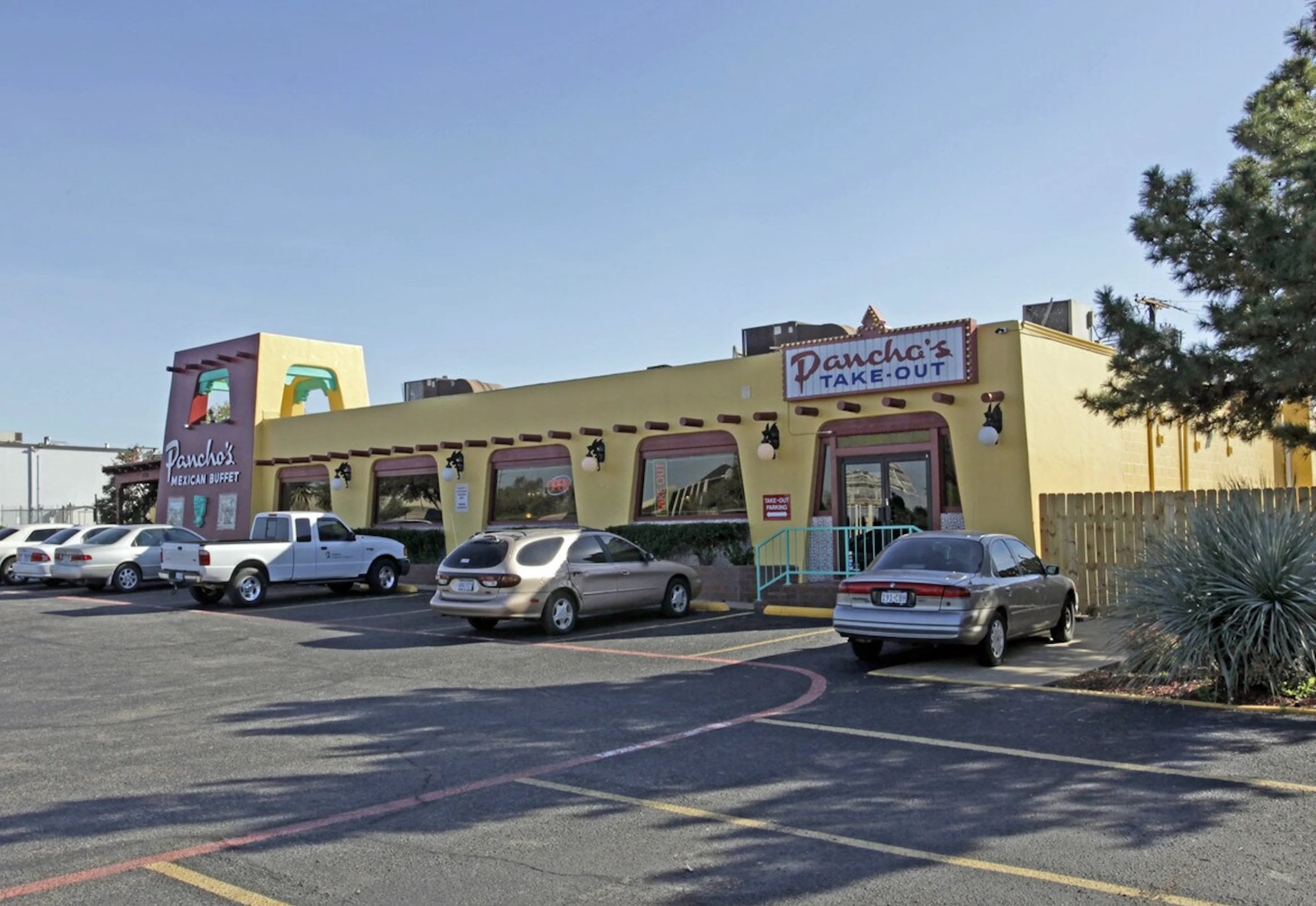 Full Restaurant for Sale in Arlington, TX, $1.5M - Thumbnail 2