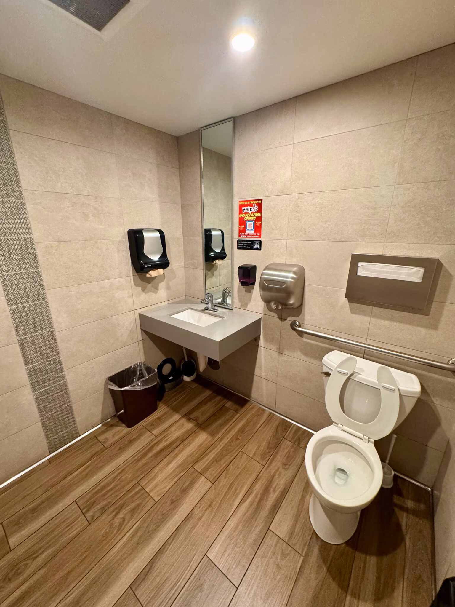 Drive Thru for Lease - Thumbnail 1