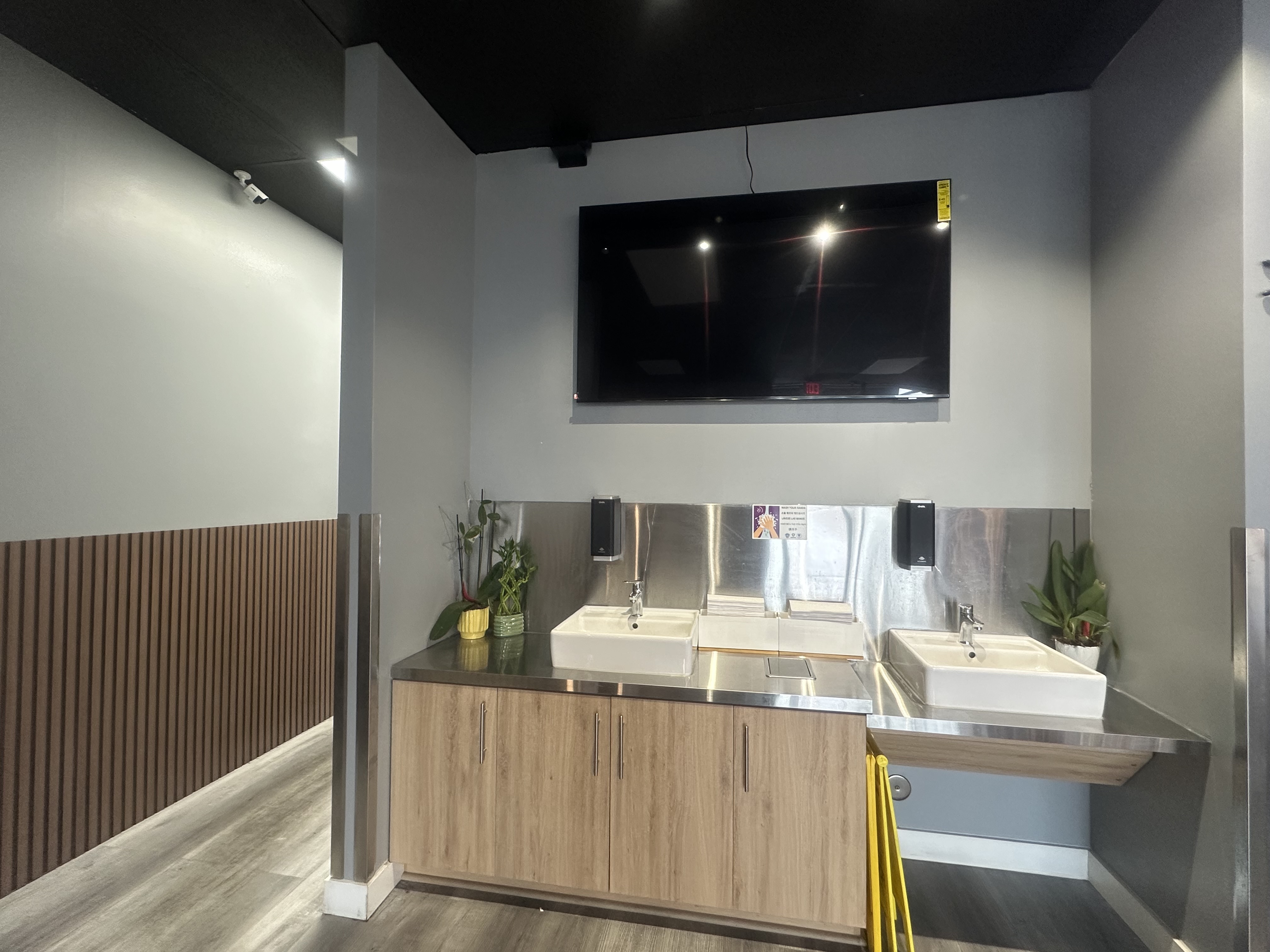 Full Restaurant for Sale in Portland OR - Thumbnail 12