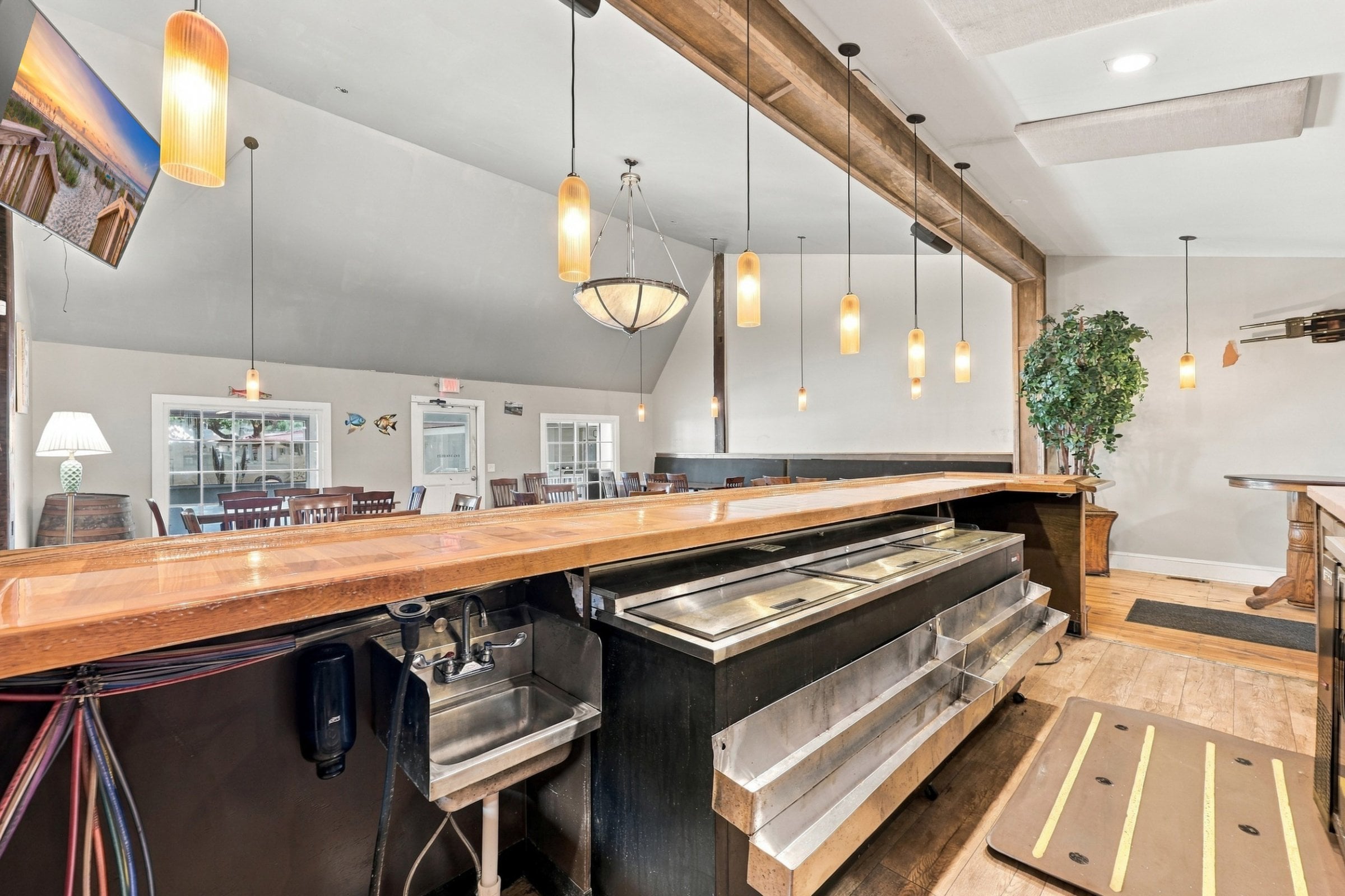 Full Restaurant for Lease in Pawleys Island, SC, 4,770 SF - Thumbnail 3
