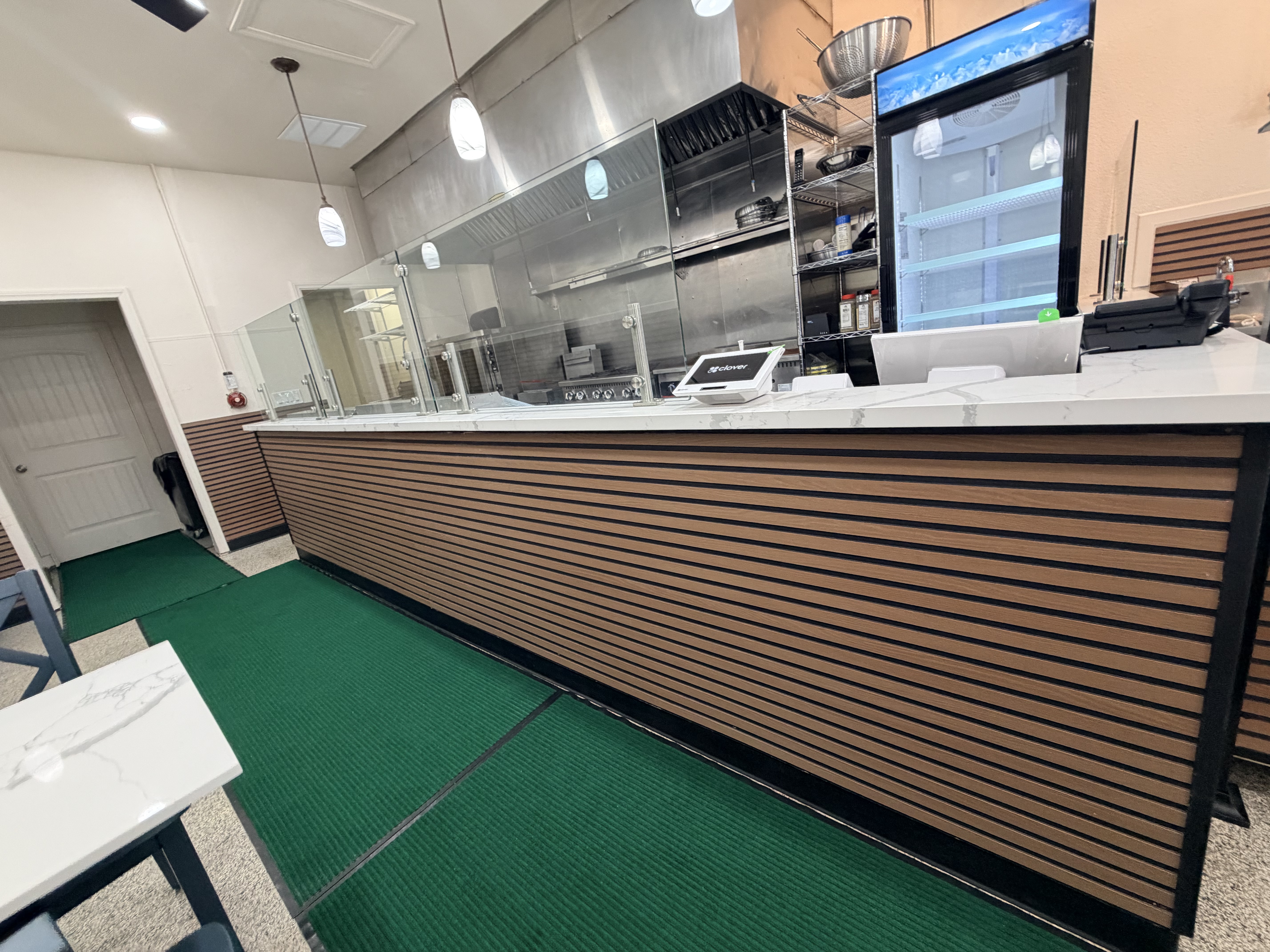 Brand-new turnkey healthy food restaurant in prime Mission Beach with high year-round foot traffic. Built for Acai bowls, smoothies, and healthy fast-casual concept. All equipment and refrigerators are brand new. Never opened and ready for immediate launch. Excellent opportunity for owner-operator or investor.  Serious inquiries only. - Thumbnail 30